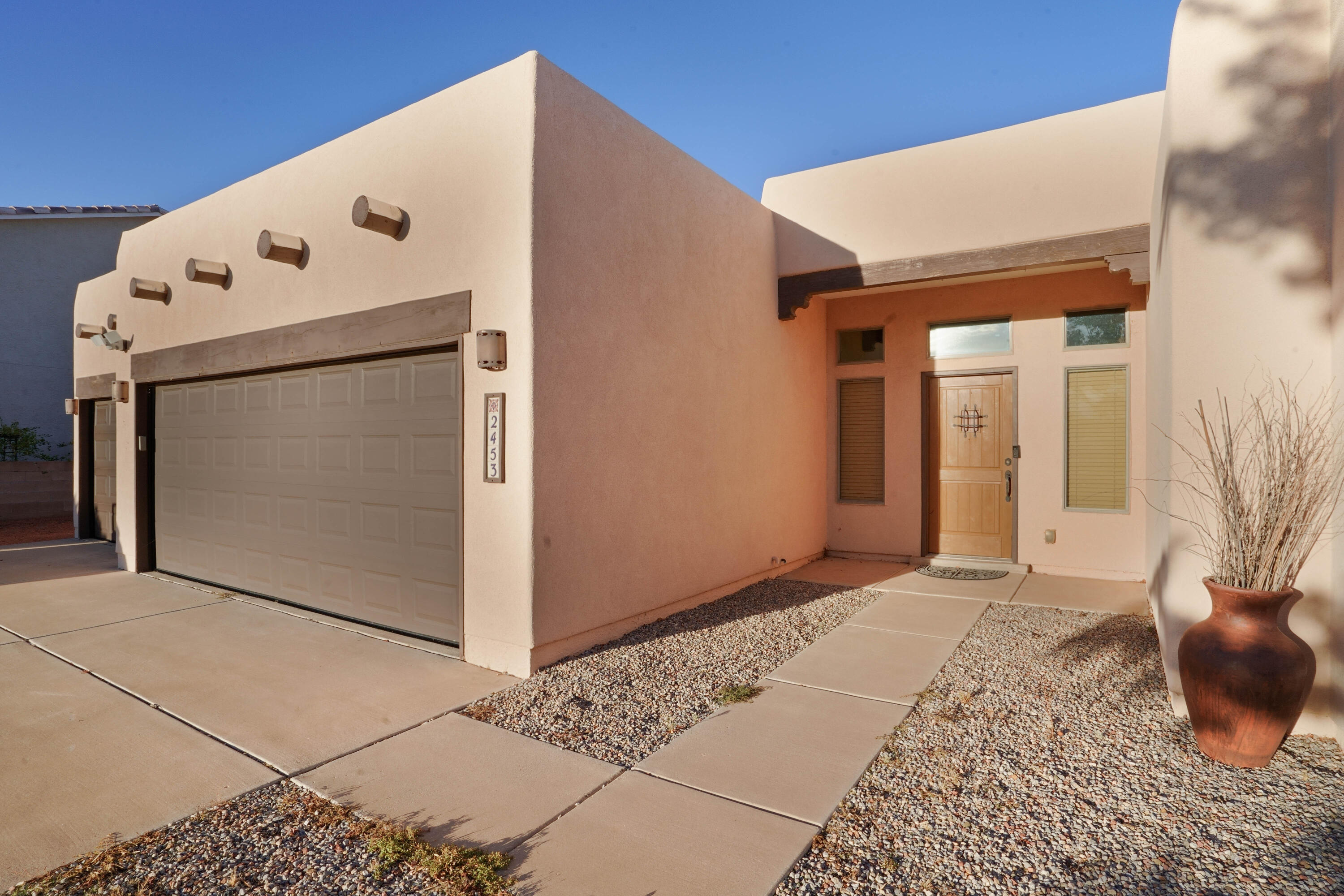 2453 Tyler Loop NE, Rio Rancho, NM 87144