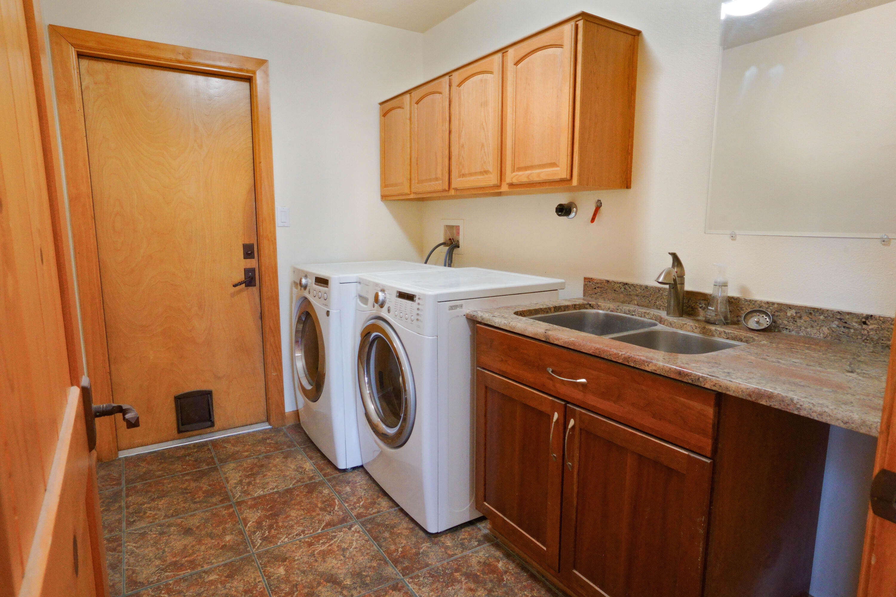 Photo 7 — 2453 Tyler Loop NE