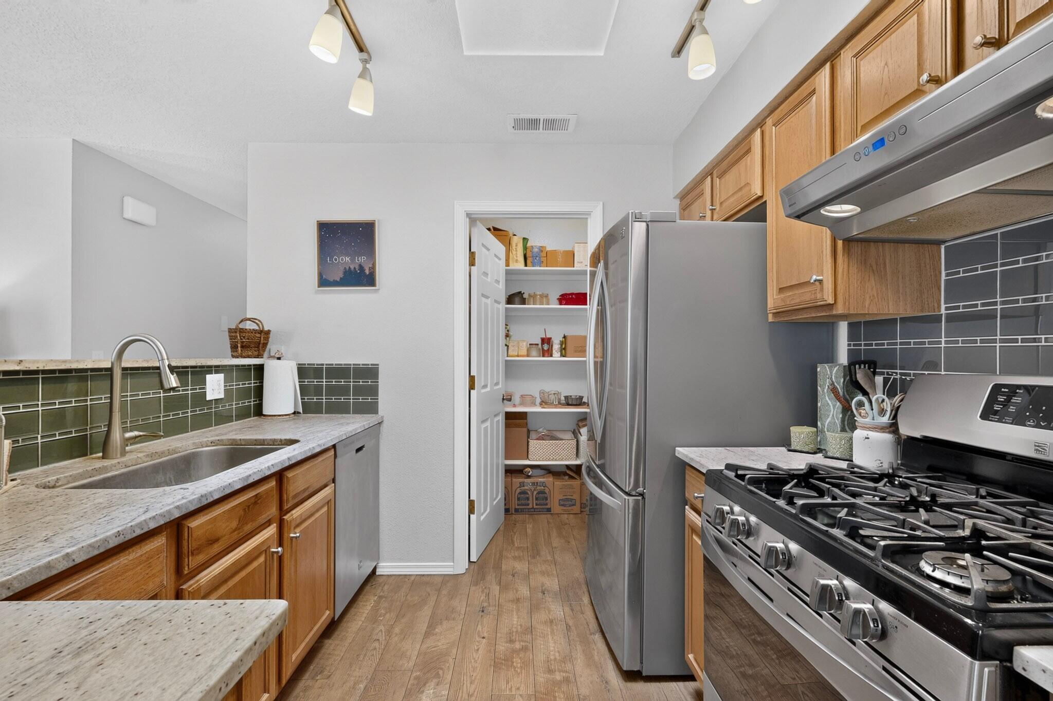 Photo 19 — 4701 Morris Street NE APT 3904