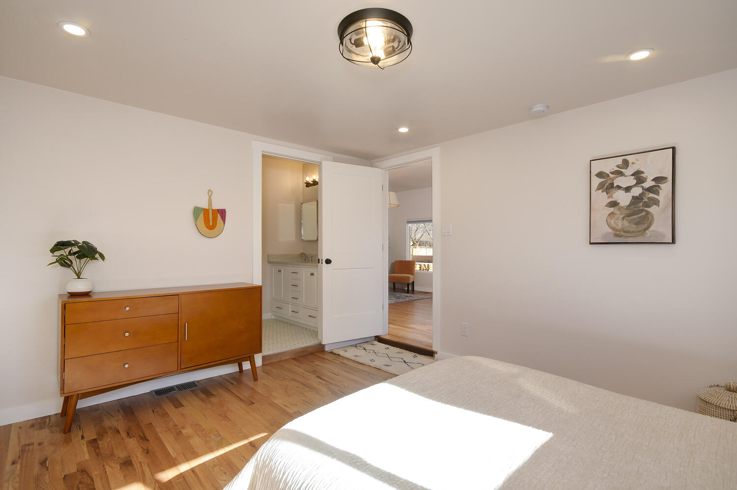 Photo 10 — 1325 8th Street NW