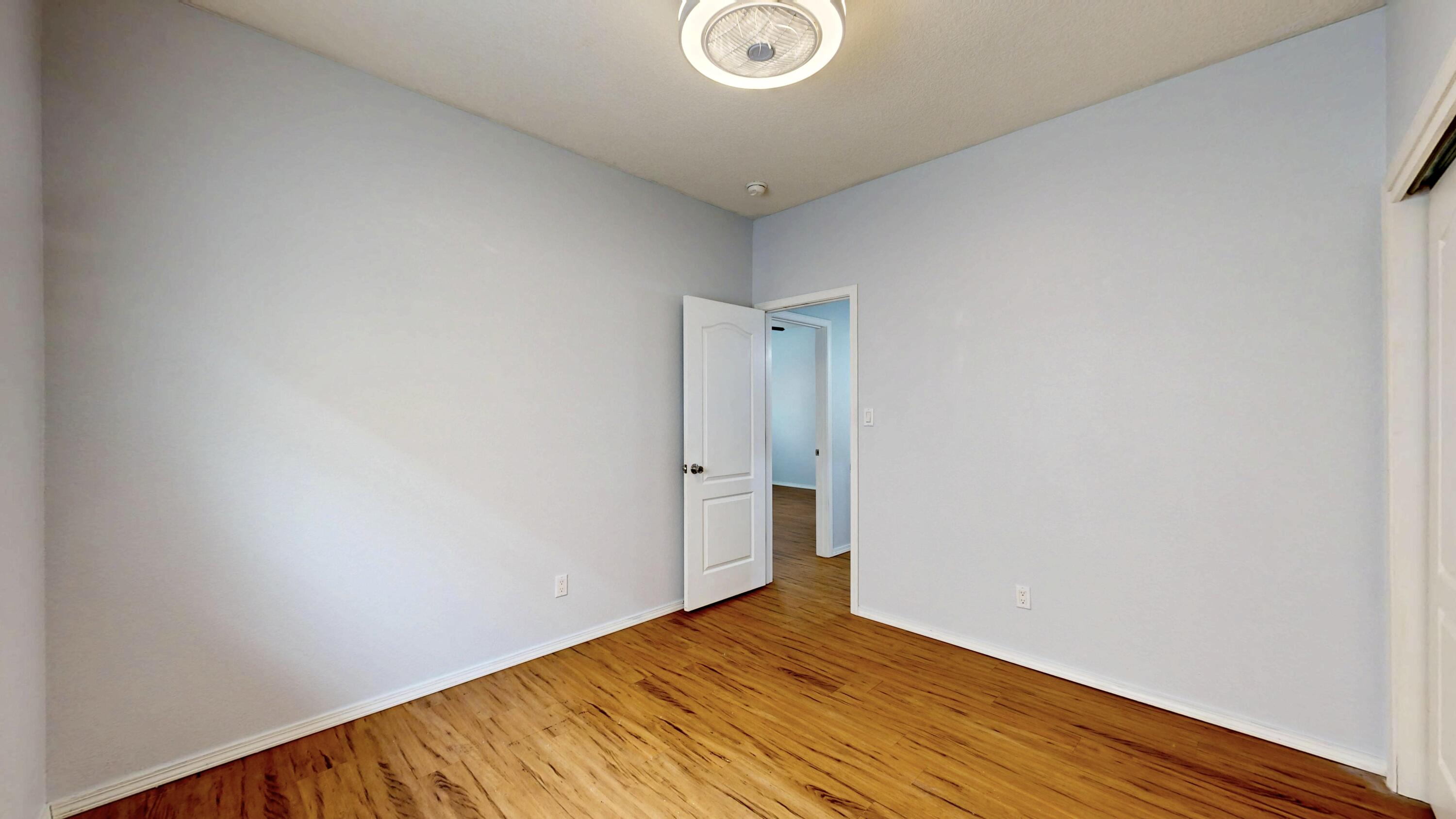 Photo 11 — 5527 Costa Uerde Road NW