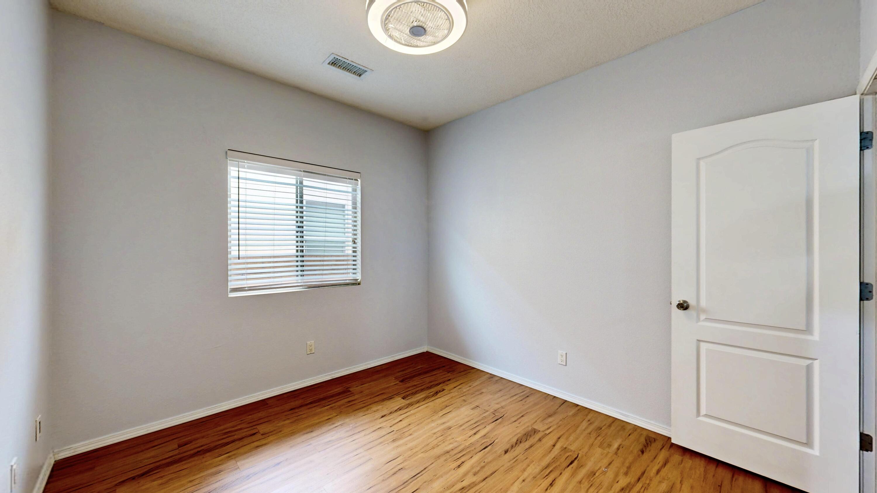 Photo 14 — 5527 Costa Uerde Road NW