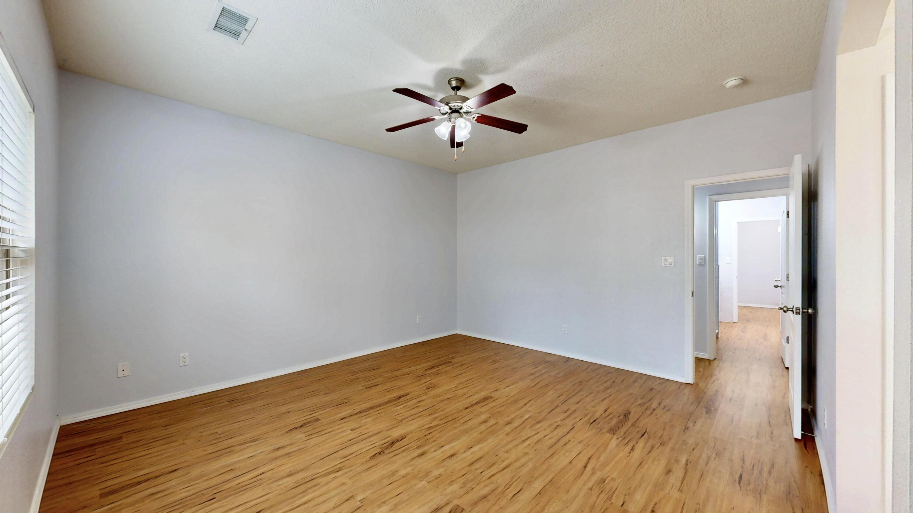 Photo 15 — 5527 Costa Uerde Road NW