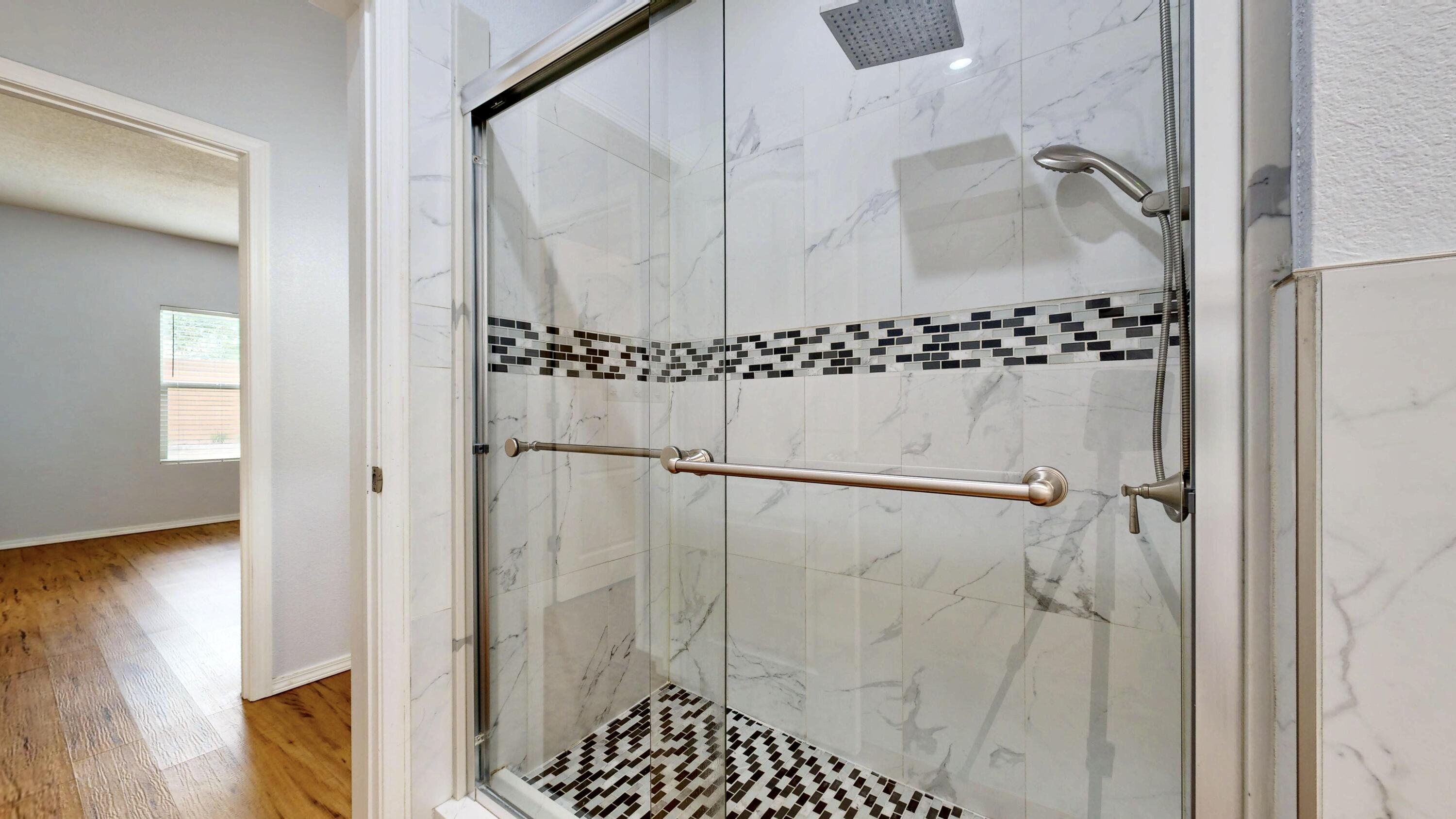 Photo 17 — 5527 Costa Uerde Road NW