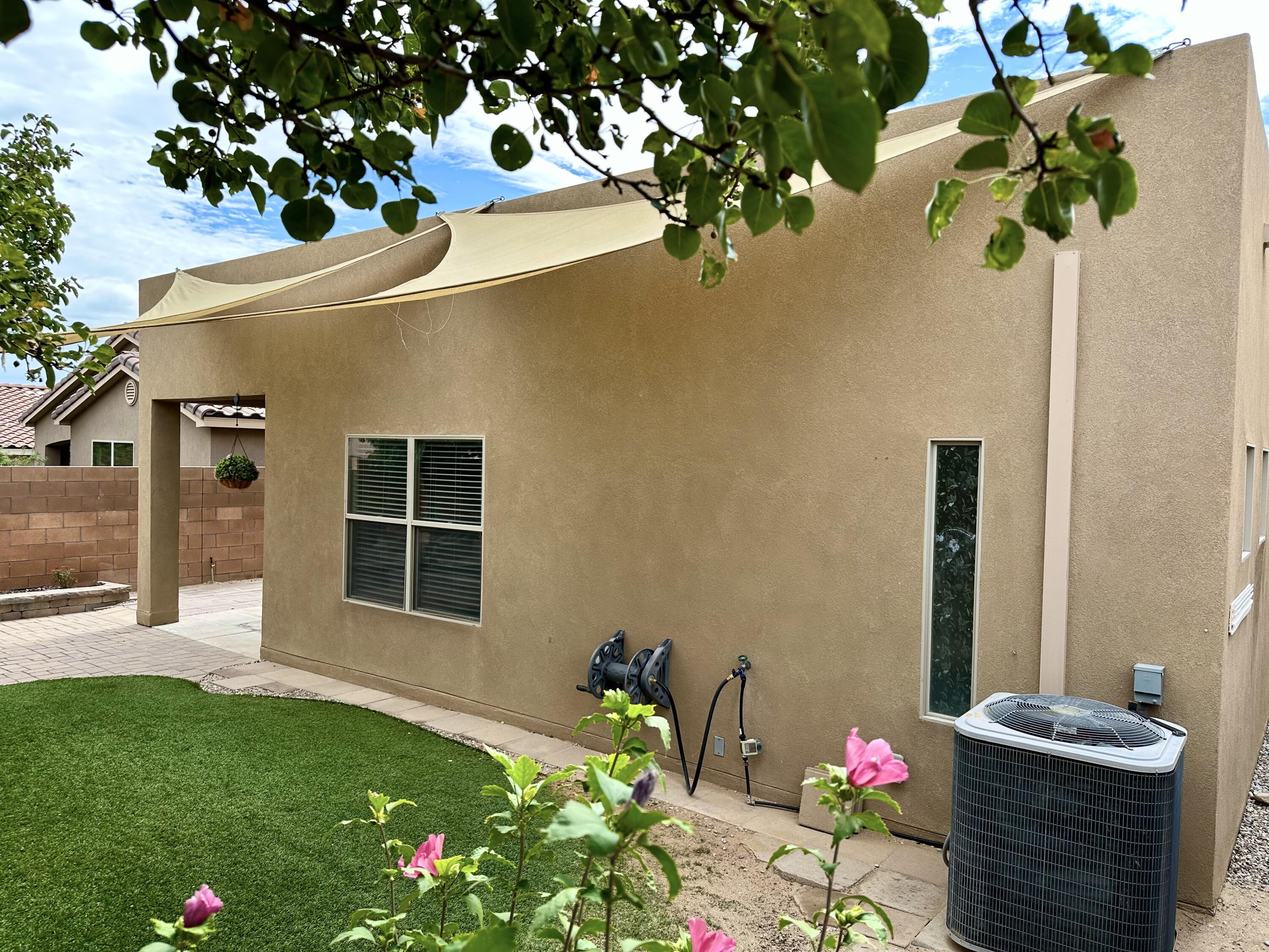 Photo 7 — 5527 Costa Uerde Road NW