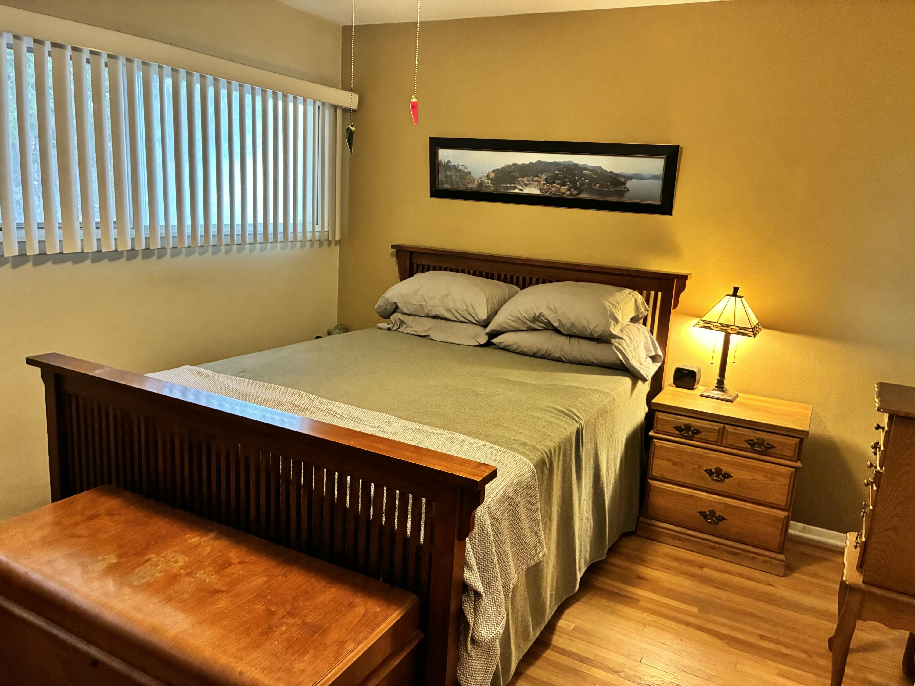 Photo 10 — 6400 Mossman Place NE