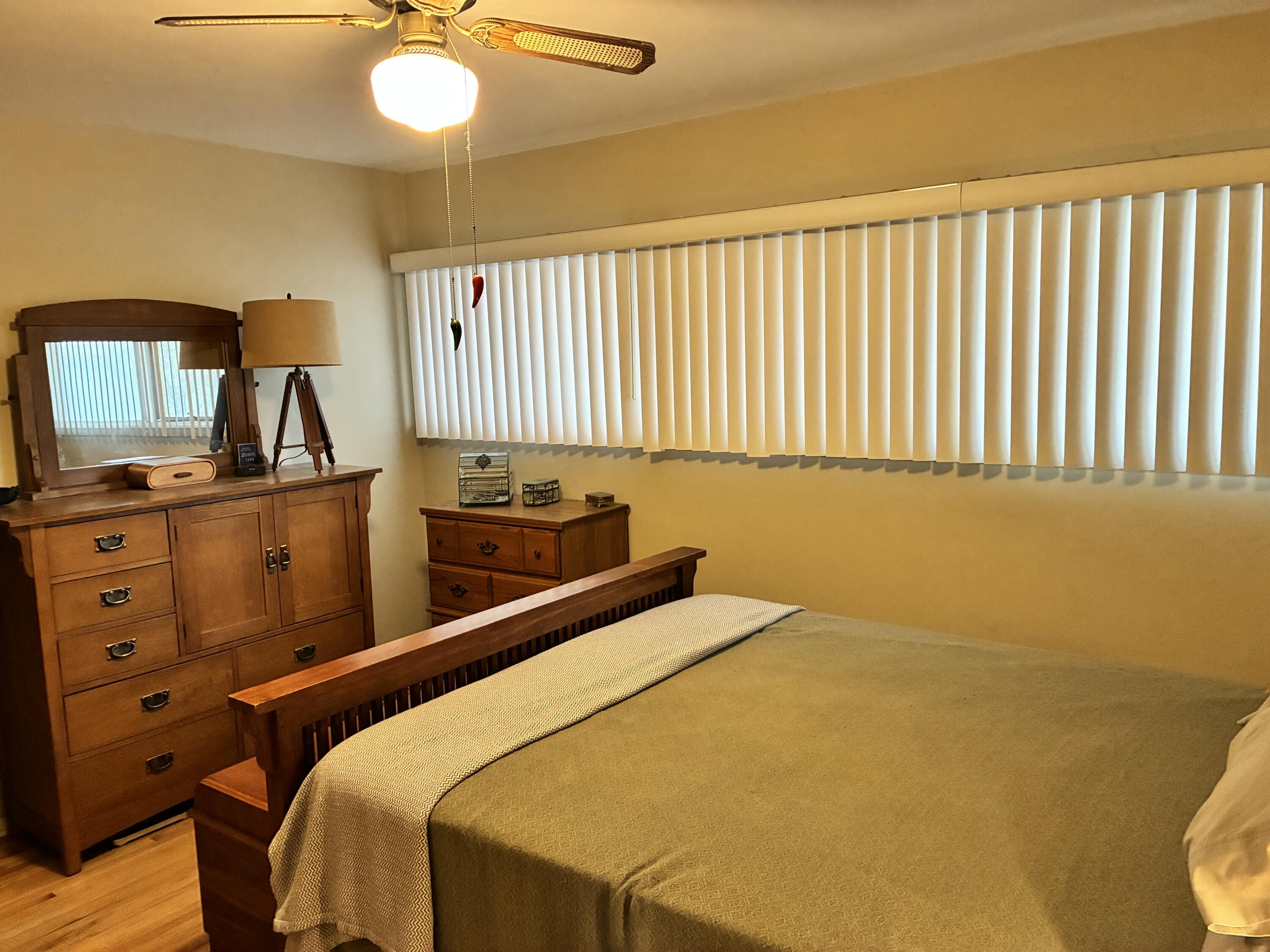 Photo 11 — 6400 Mossman Place NE