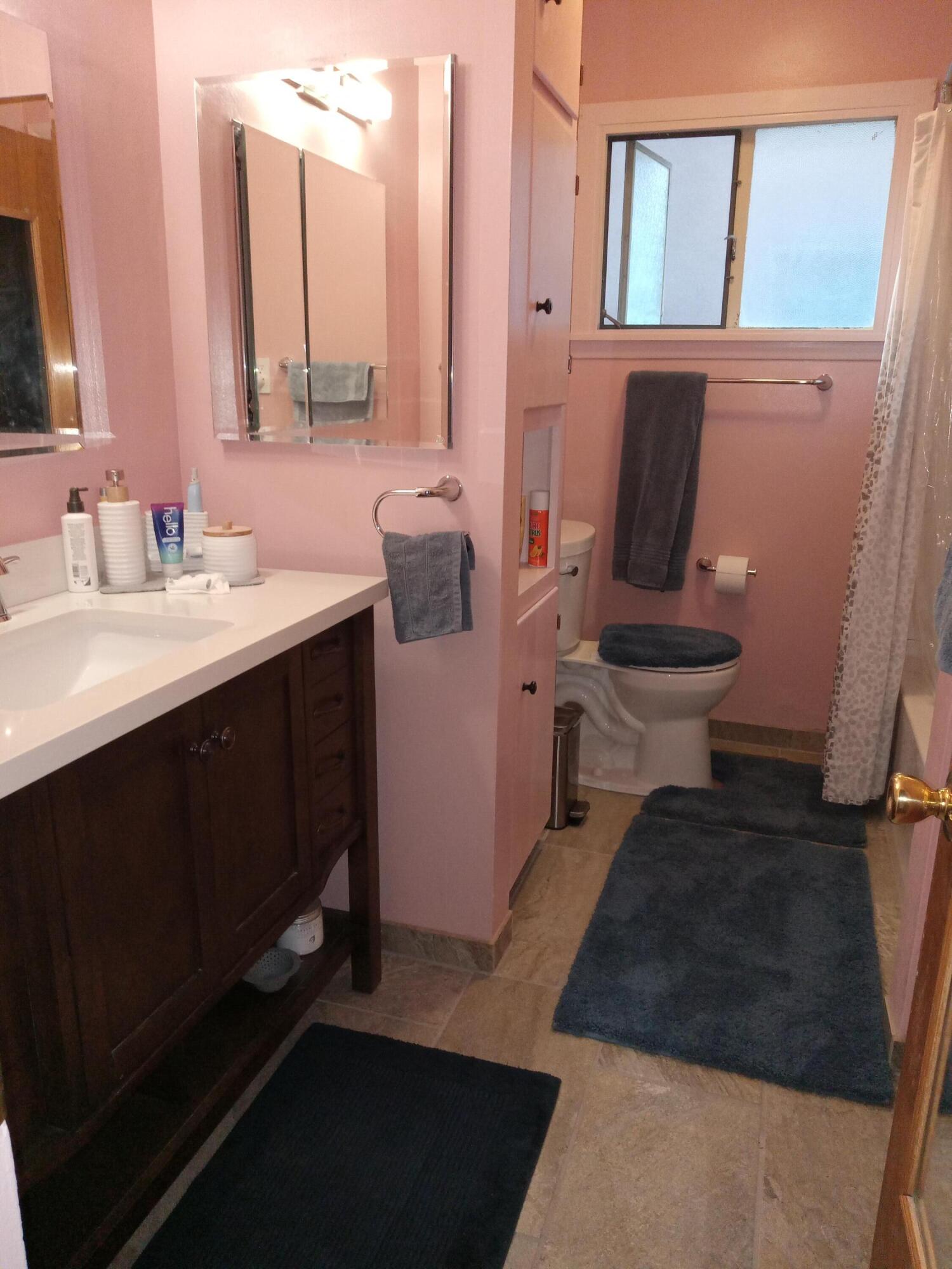 Photo 14 — 6400 Mossman Place NE