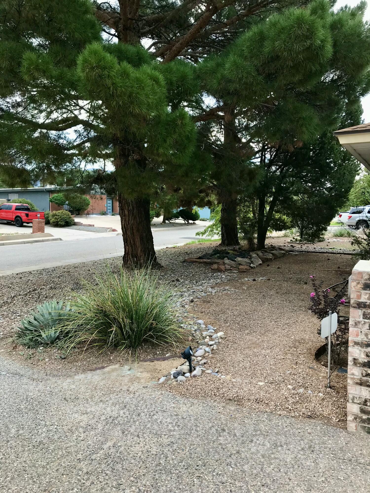 Photo 2 — 6400 Mossman Place NE