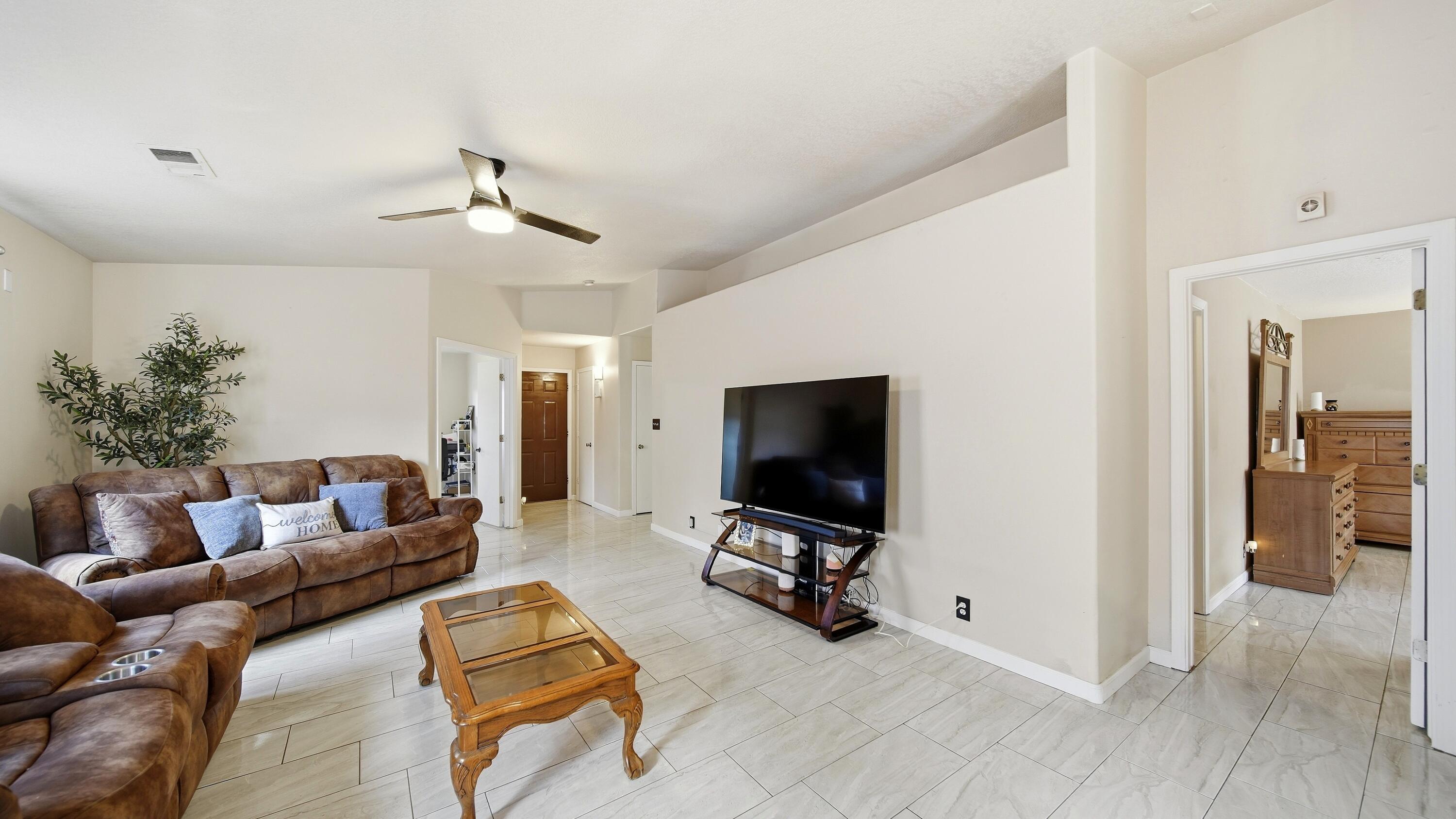 Photo 7 — 10931 Argonite Drive NW