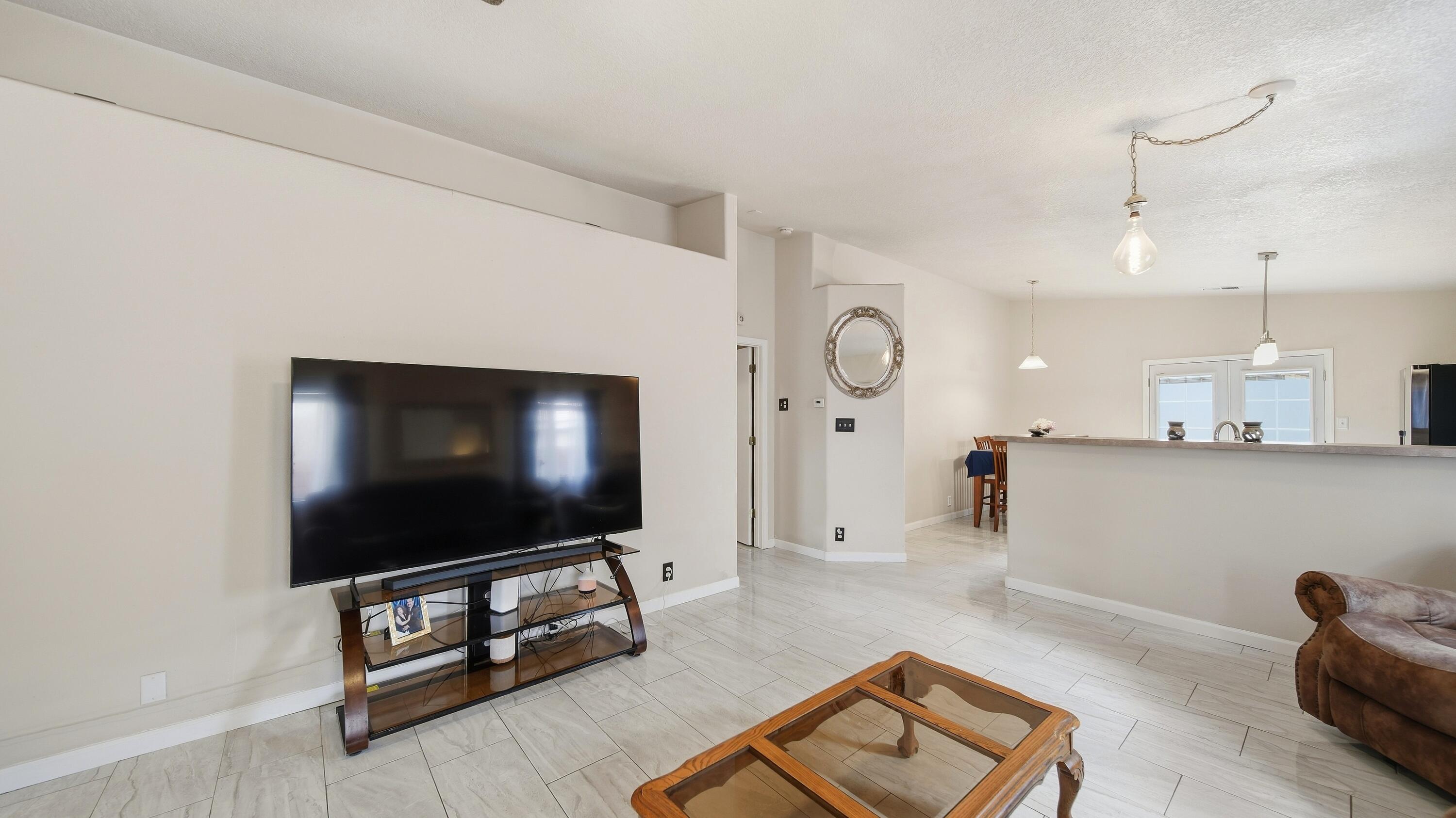 Photo 8 — 10931 Argonite Drive NW