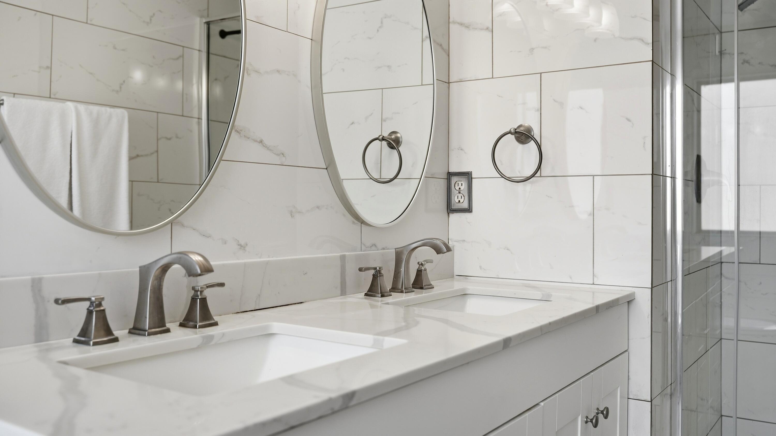 Photo 17 — 10931 Argonite Drive NW