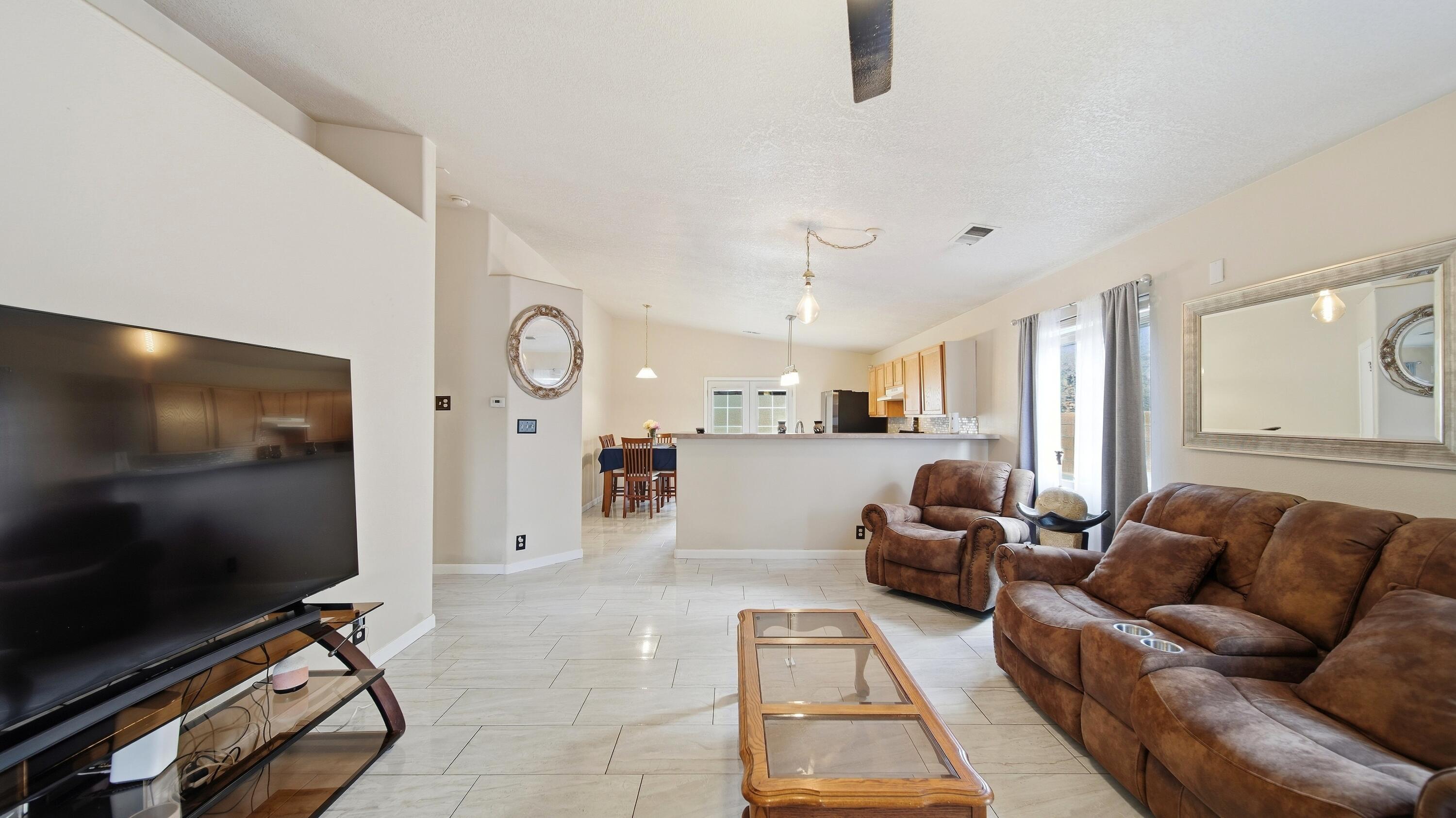 Photo 4 — 10931 Argonite Drive NW