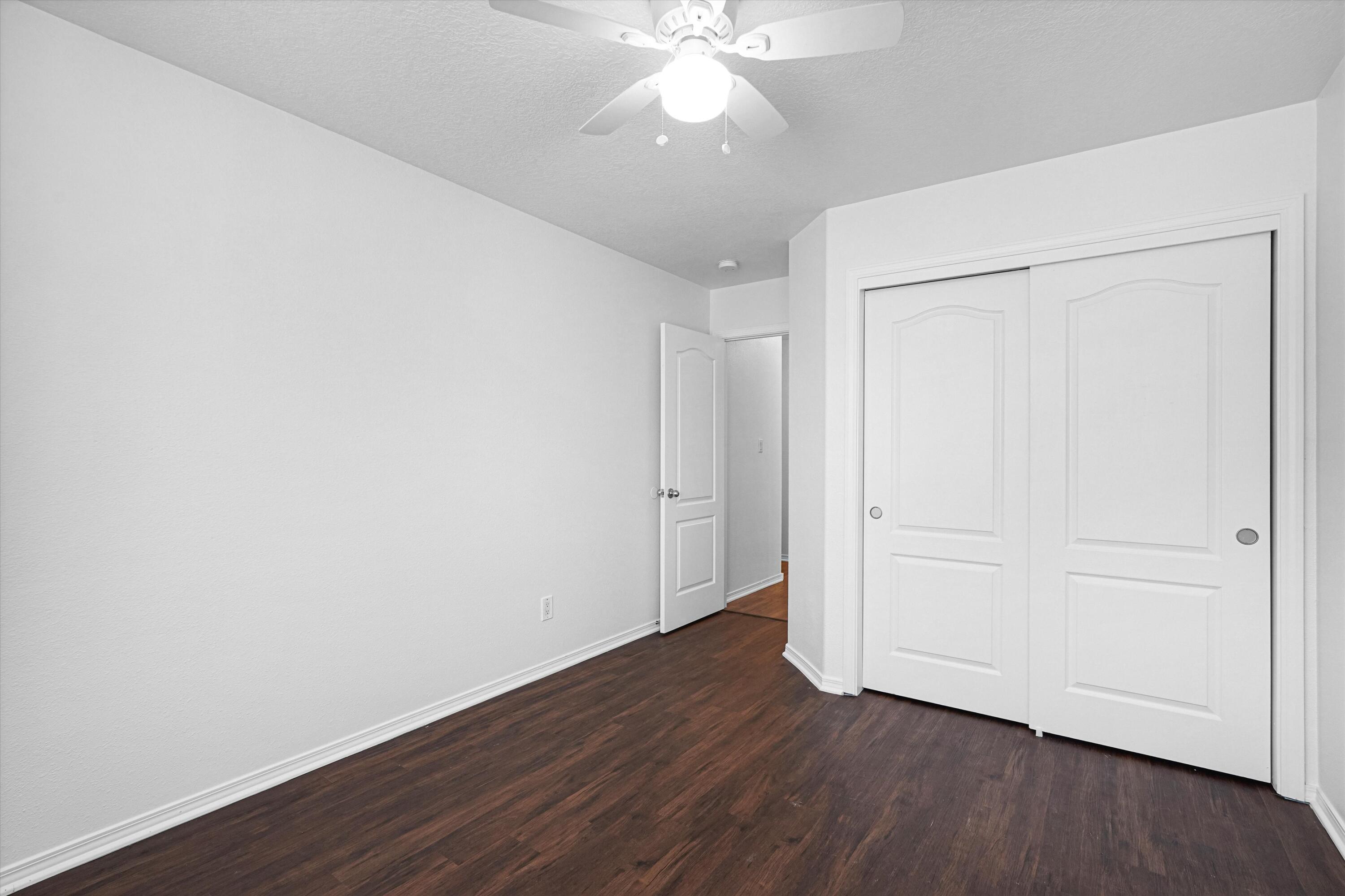 Photo 20 — 7623 Banyon Avenue NW