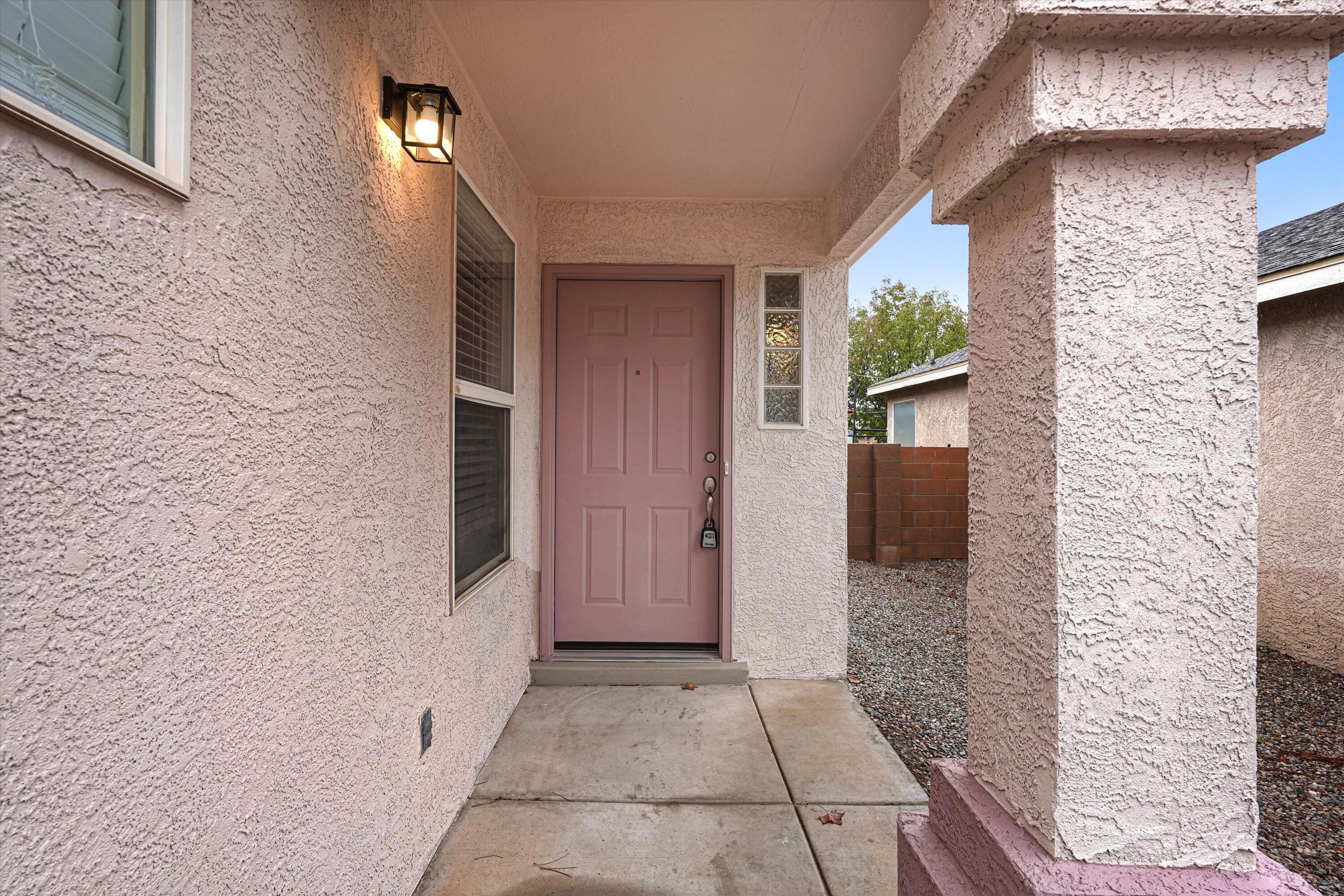 Photo 3 — 7623 Banyon Avenue NW