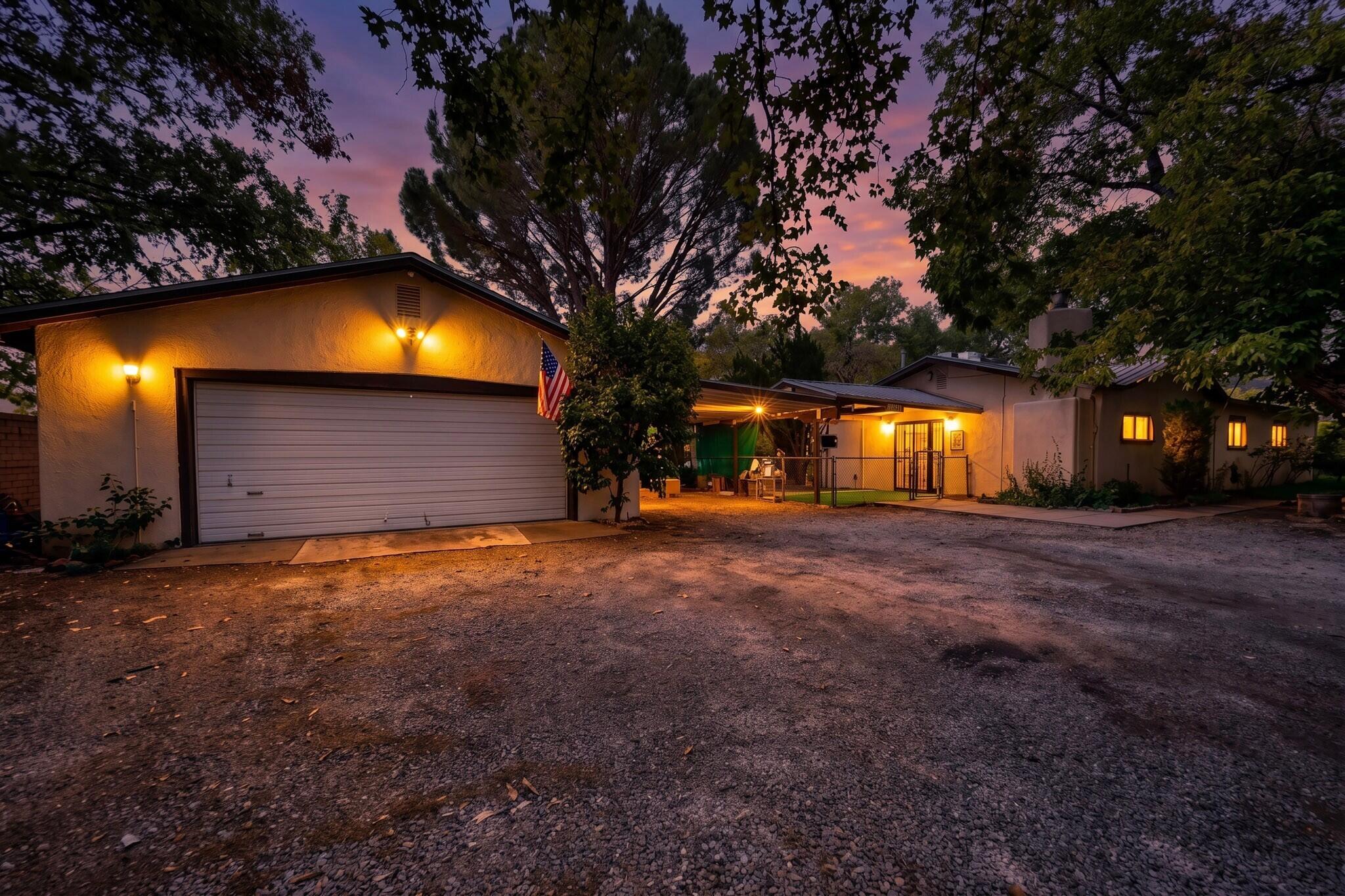 4817 Guadalupe Trail NW, Albuquerque, NM 87107