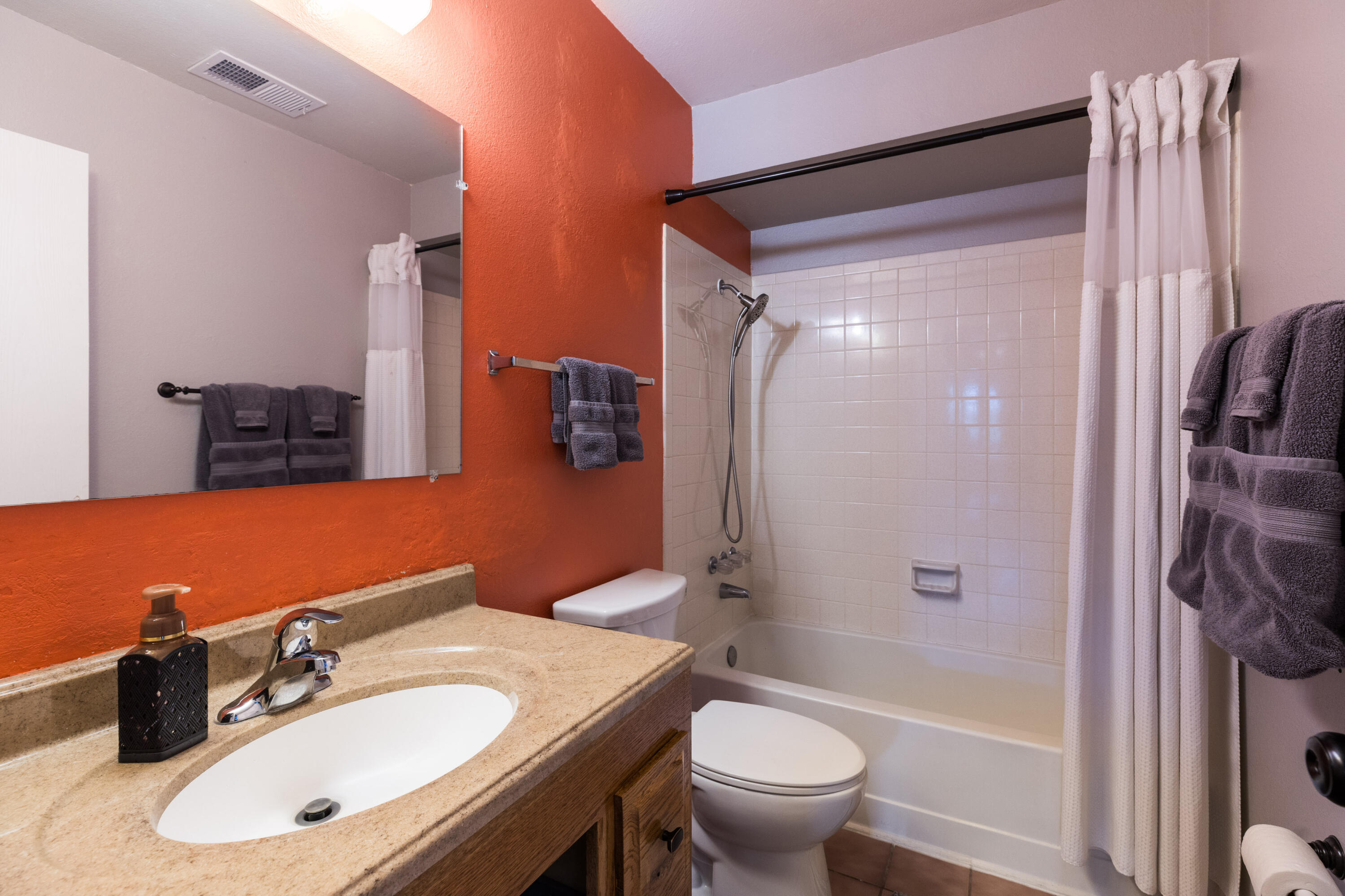 Photo 19 — 749 Littler Drive SE