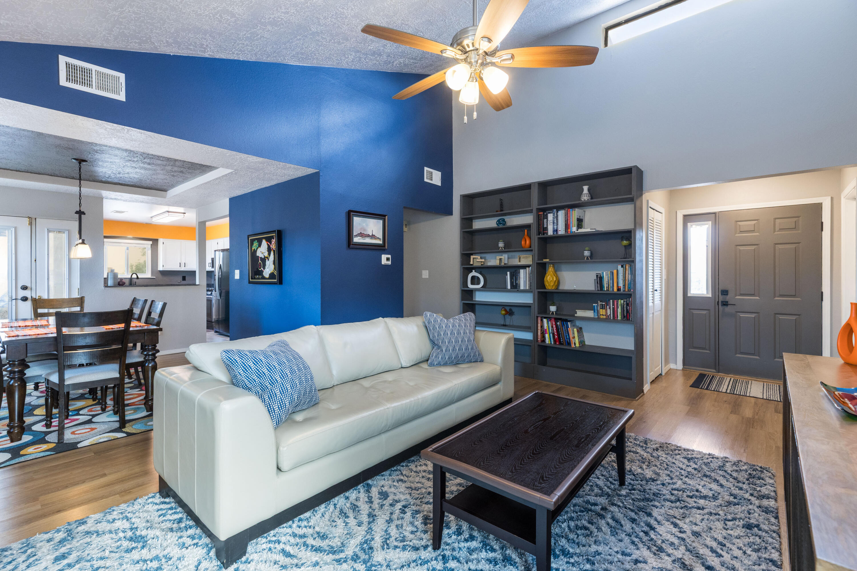 Photo 6 — 749 Littler Drive SE