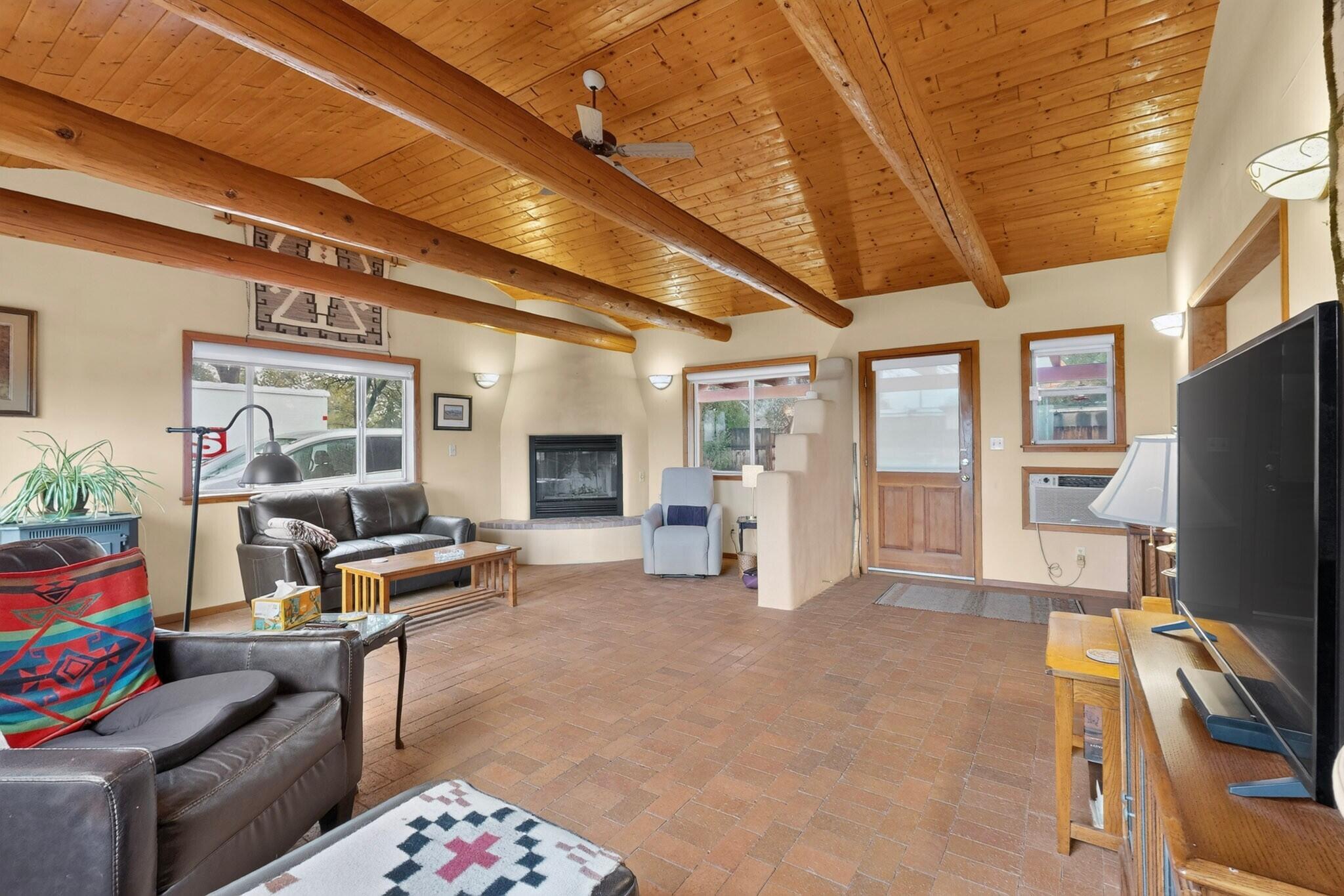 39 W Canal Road, Bernalillo, NM 87004