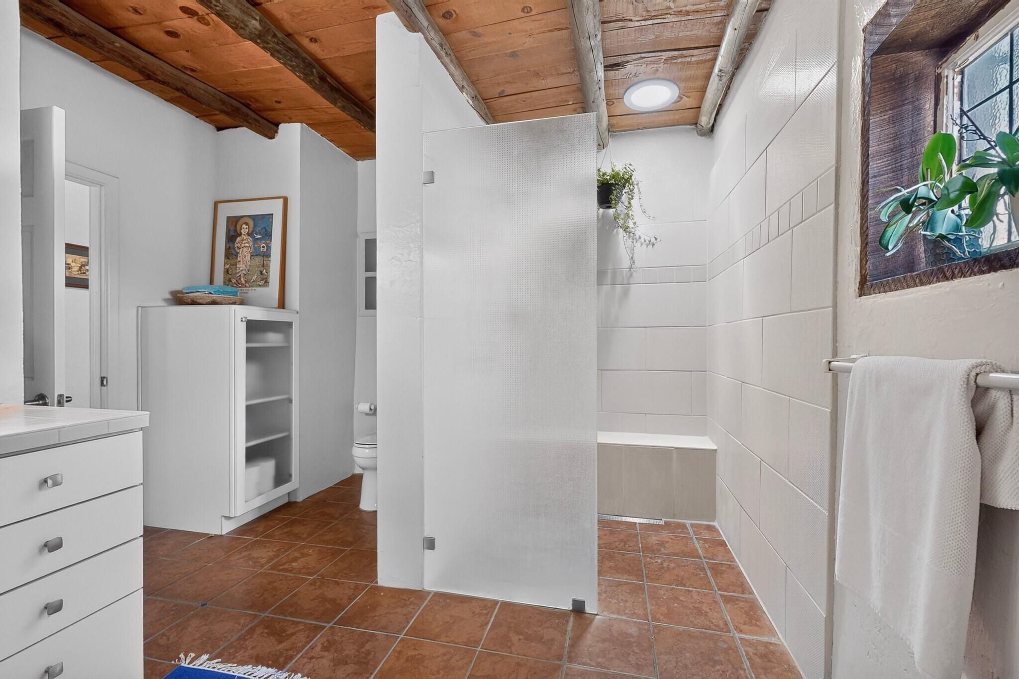 Photo 7 — 1730 Griegos Road NW