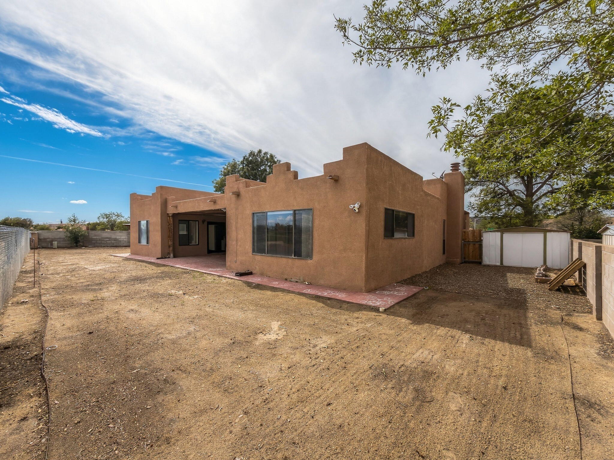 Photo 2 — 3100 Vista Del Sur Street NW