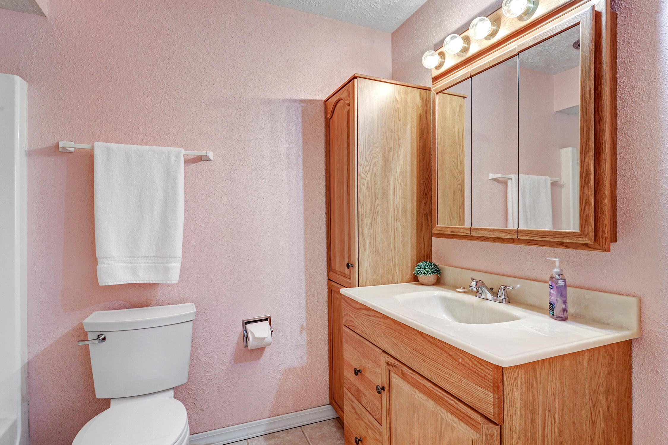 Photo 10 — 1357 Rio Rancho Boulevard SE APT D