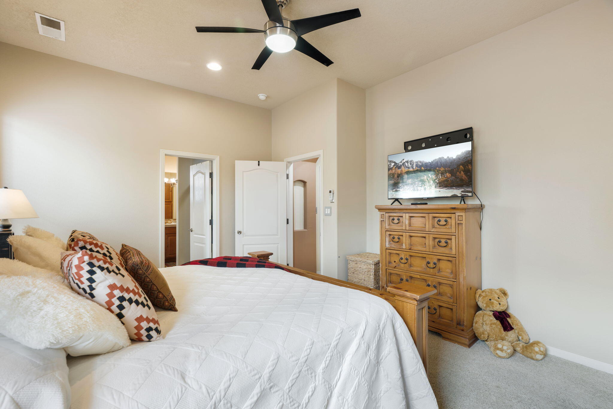Photo 16 — 4848 Petra Pointe Circle NW