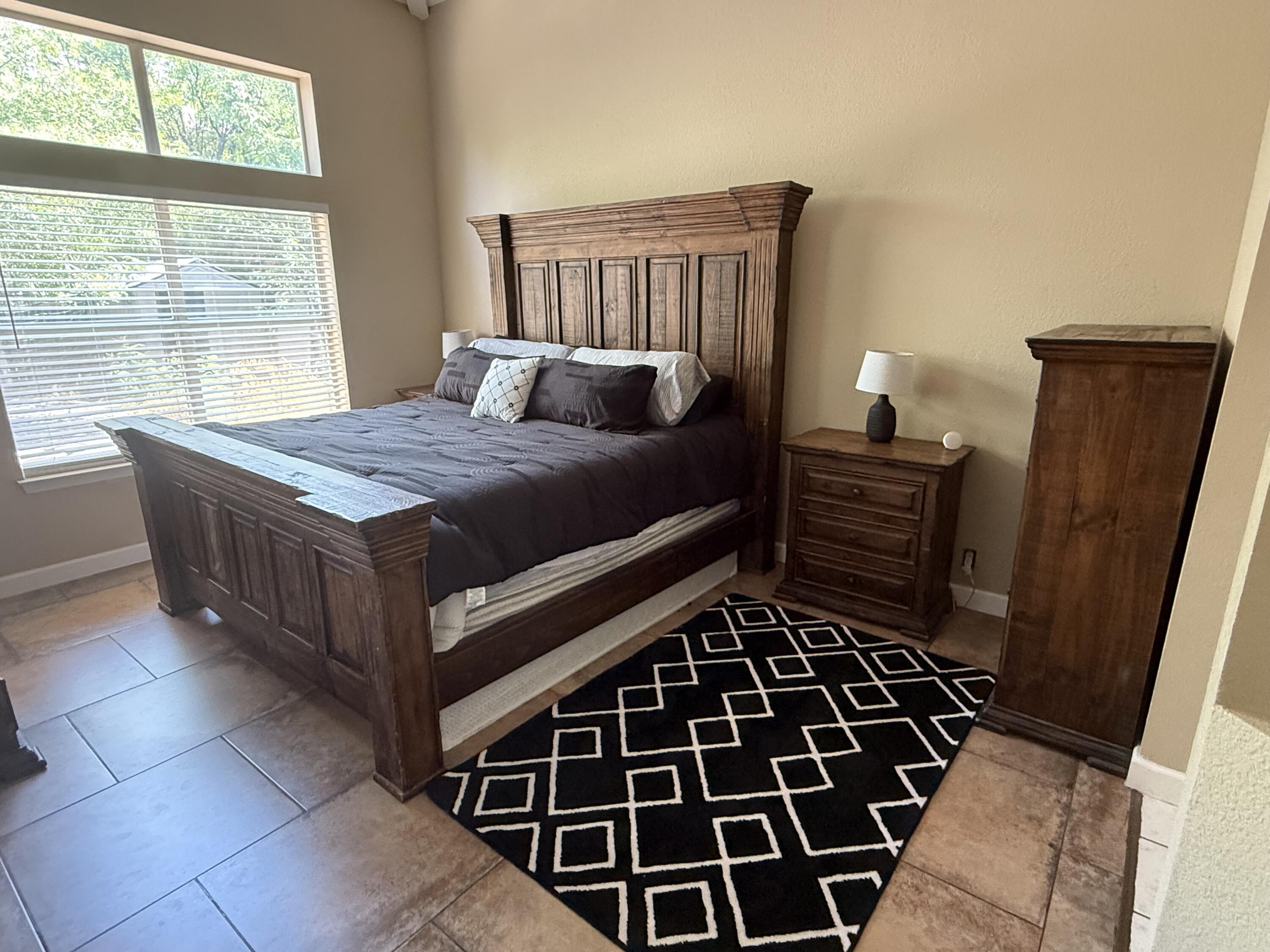 Photo 6 — 6608 Mesa Solana Place NW