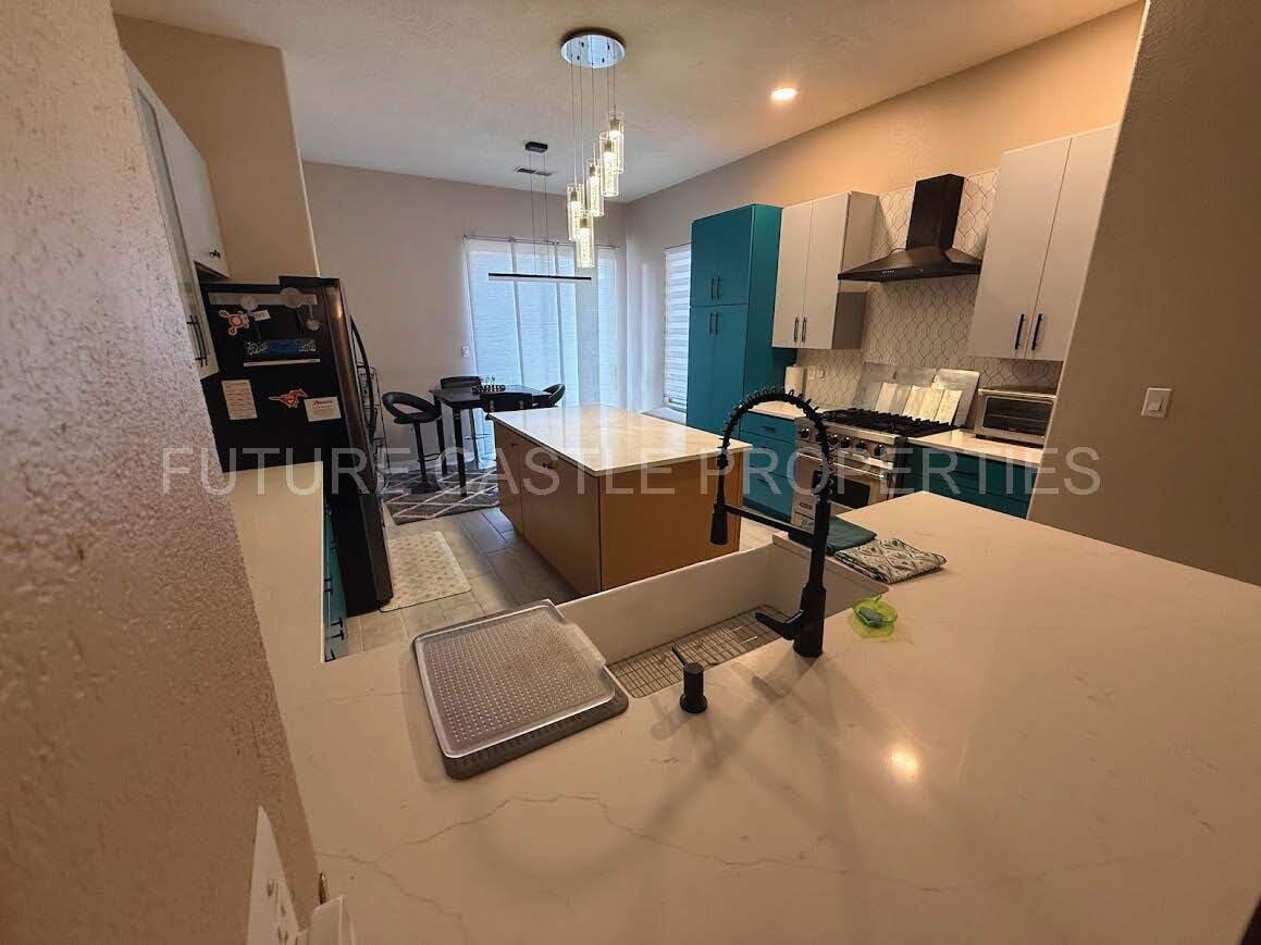 Photo 5 — 8019 Basalt Avenue NW