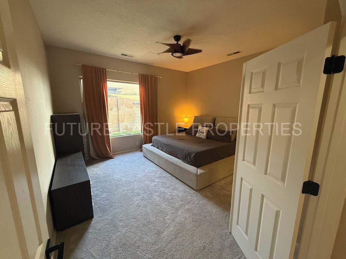 Photo 6 — 8019 Basalt Avenue NW