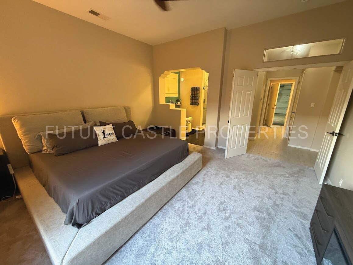 Photo 7 — 8019 Basalt Avenue NW