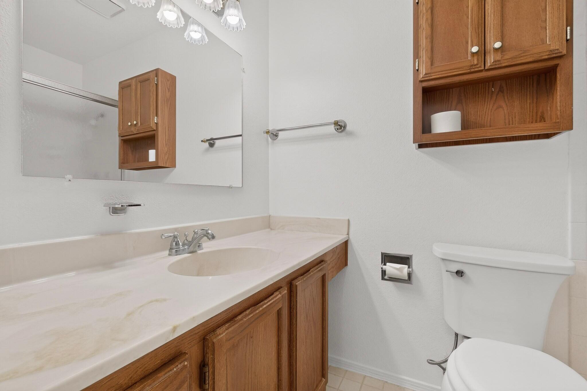 Photo 3 — 611 Chuckwagon Road SE