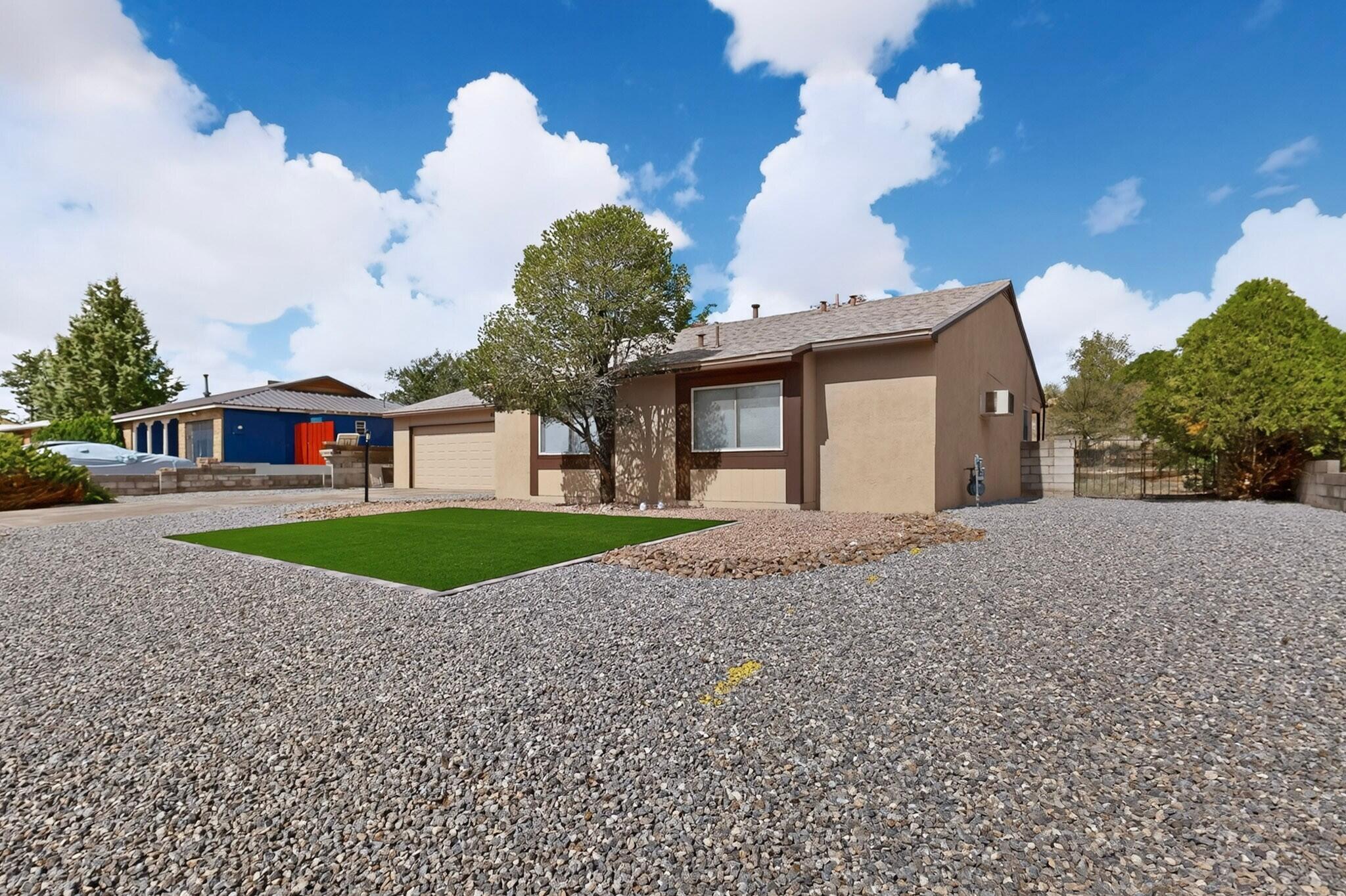 Photo 20 — 611 Chuckwagon Road SE