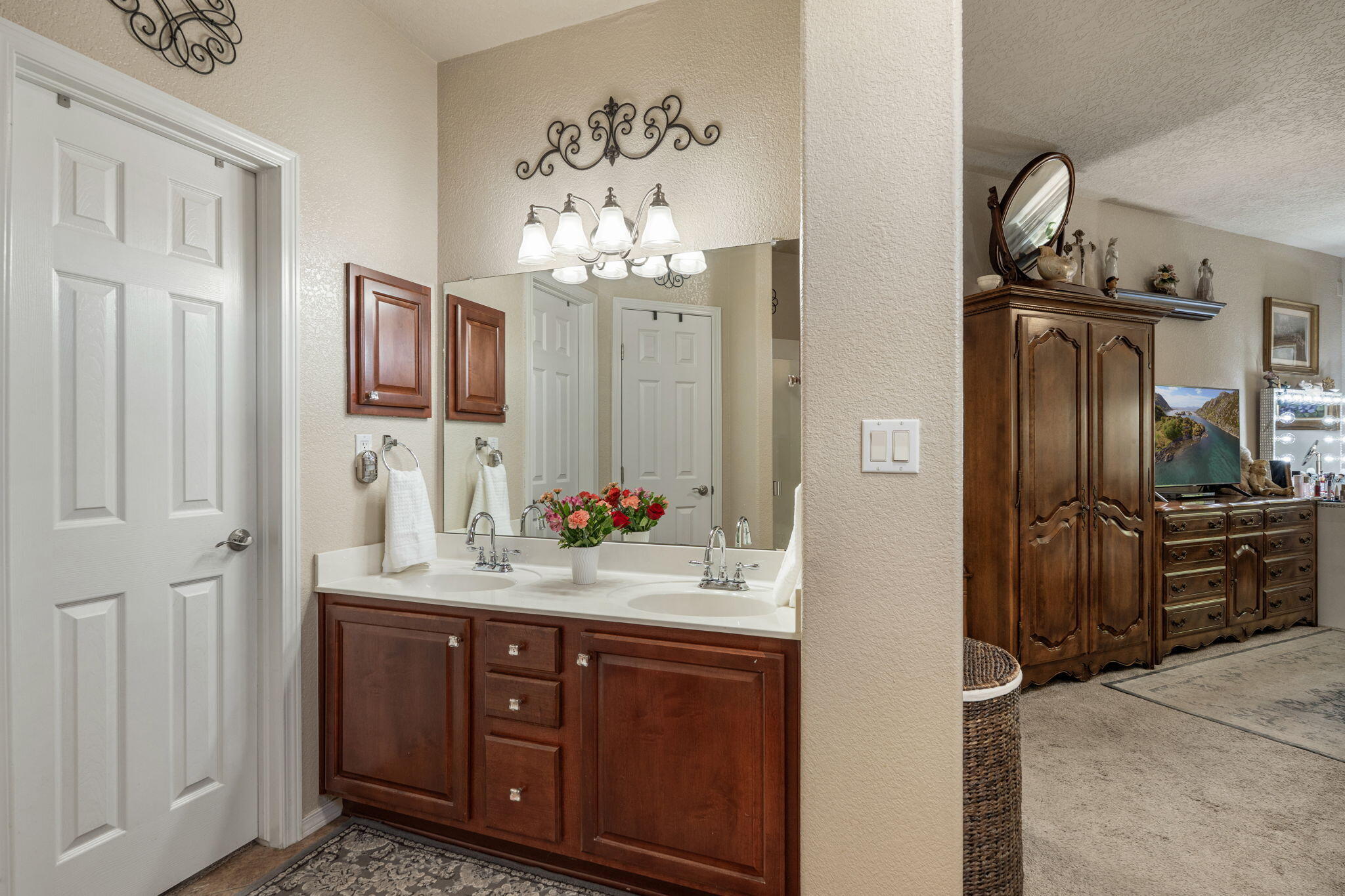 Photo 20 — 10447 Savoy Drive NW