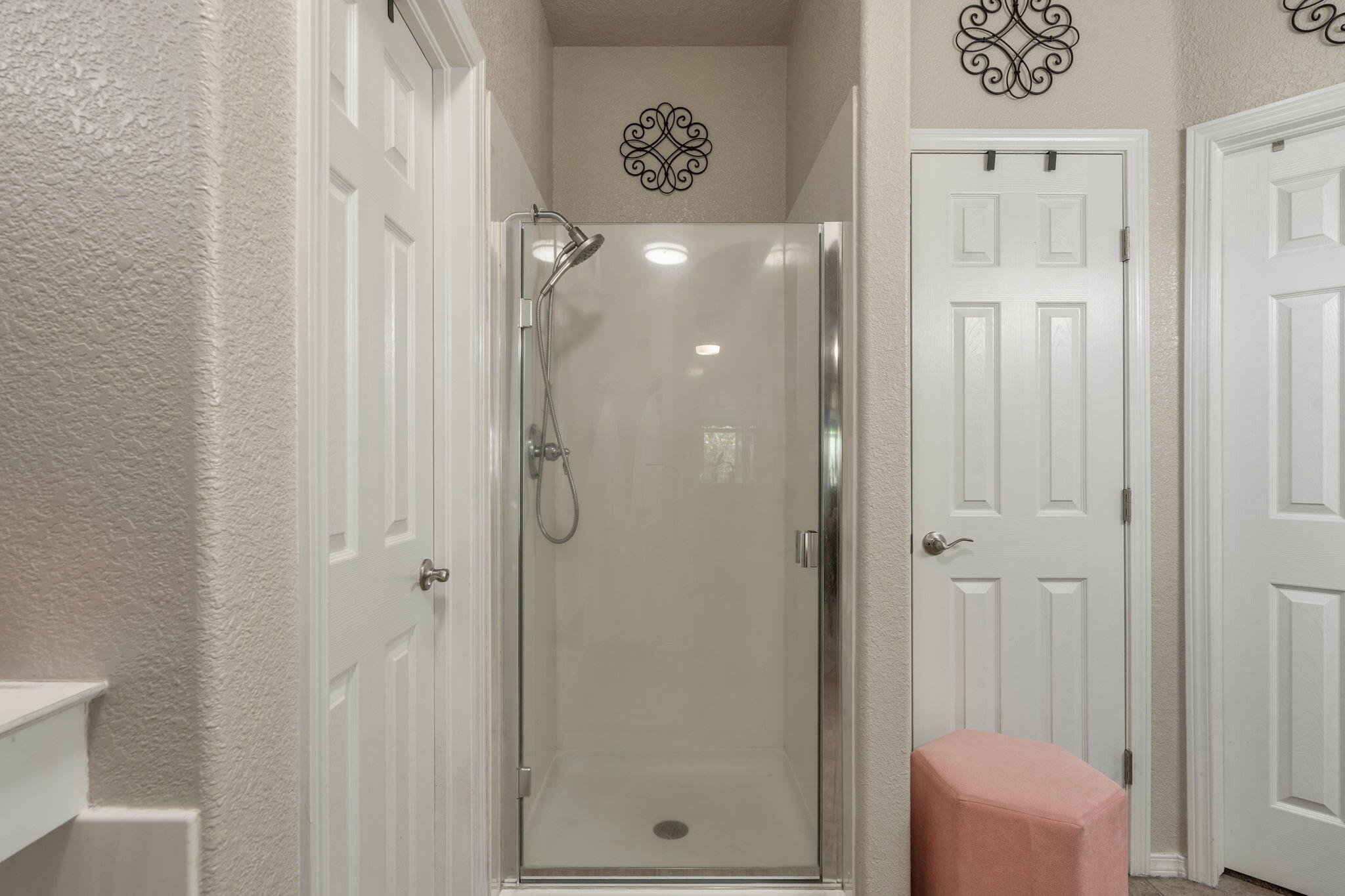 Photo 17 — 10447 Savoy Drive NW