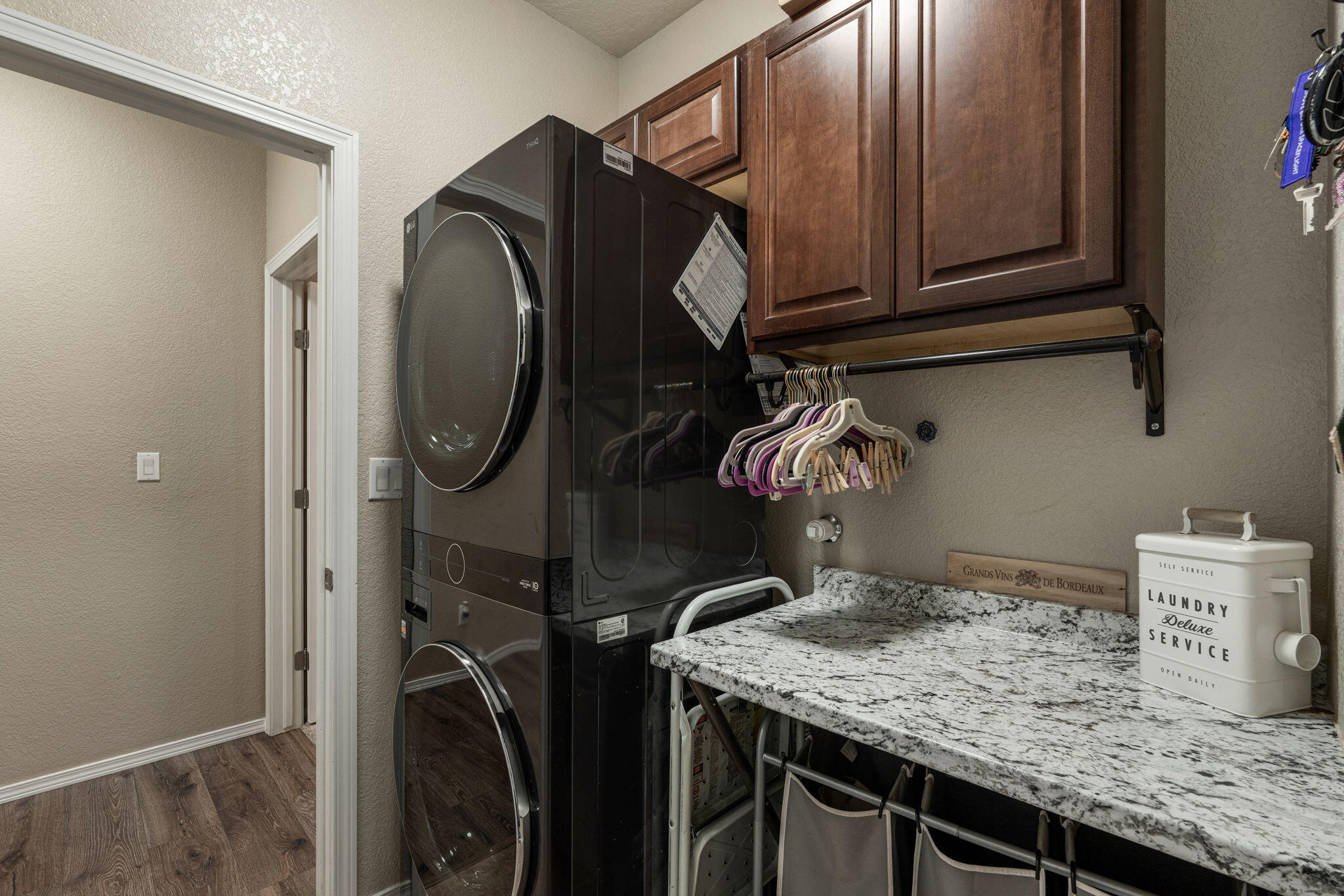 Photo 9 — 10447 Savoy Drive NW