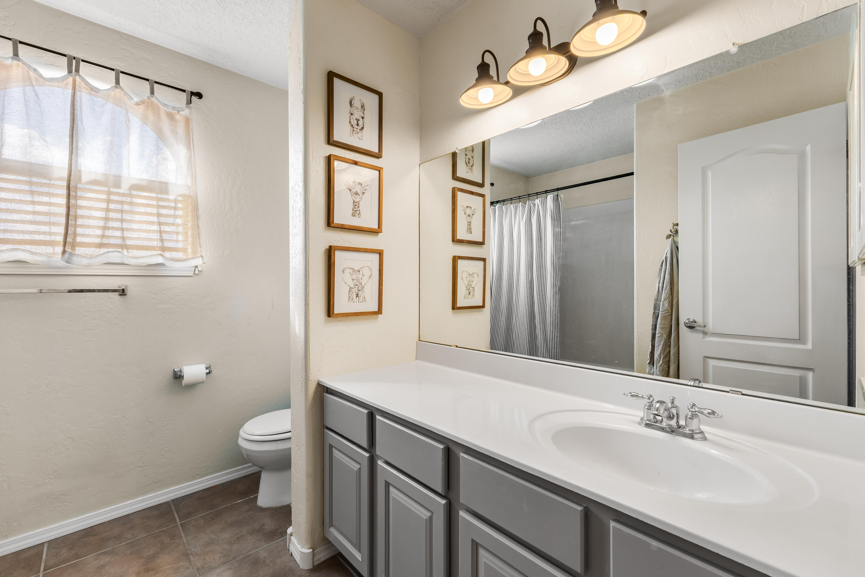 Photo 19 — 1508 Conejos Drive SE