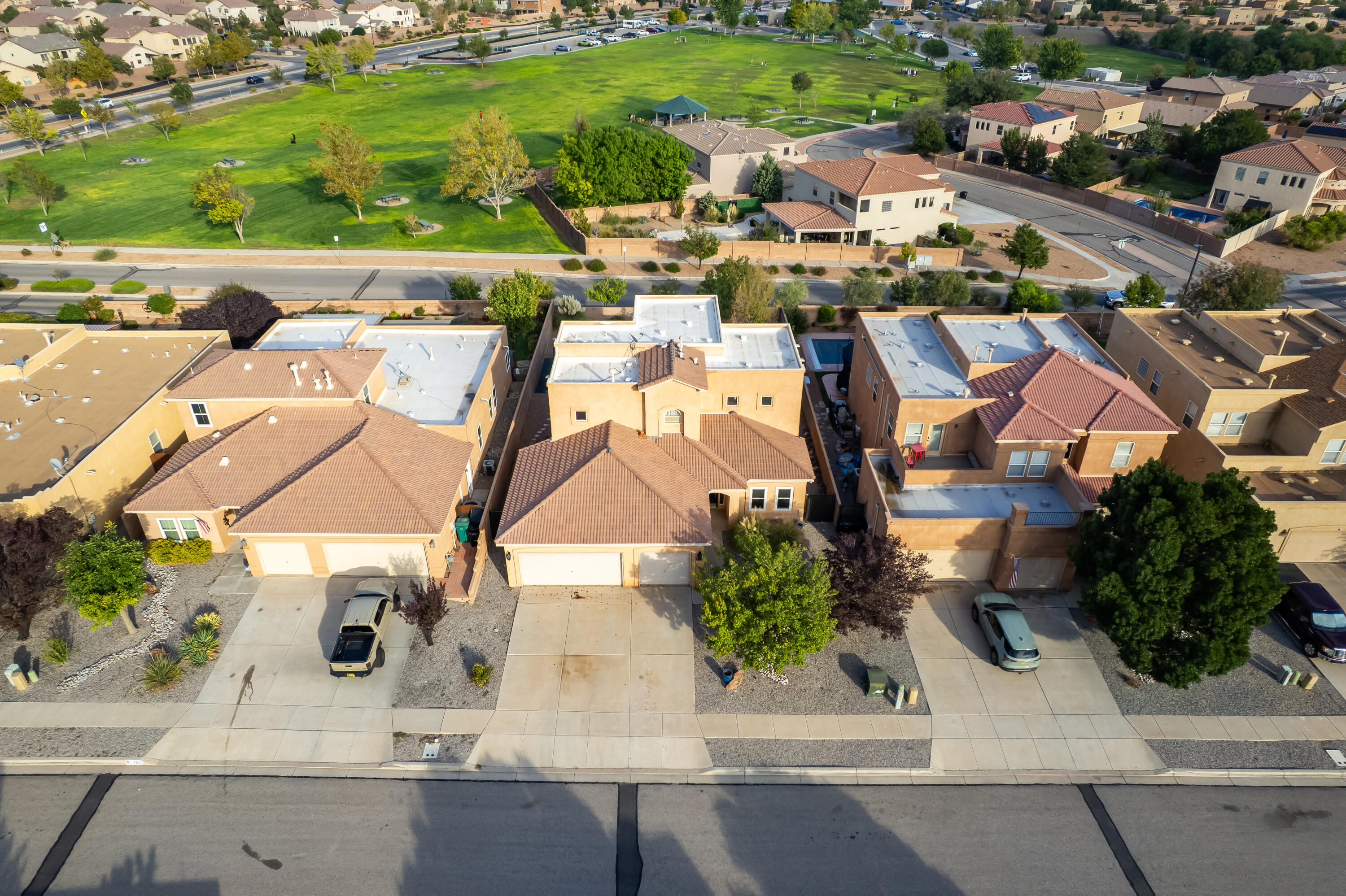 Photo 8 — 1508 Conejos Drive SE