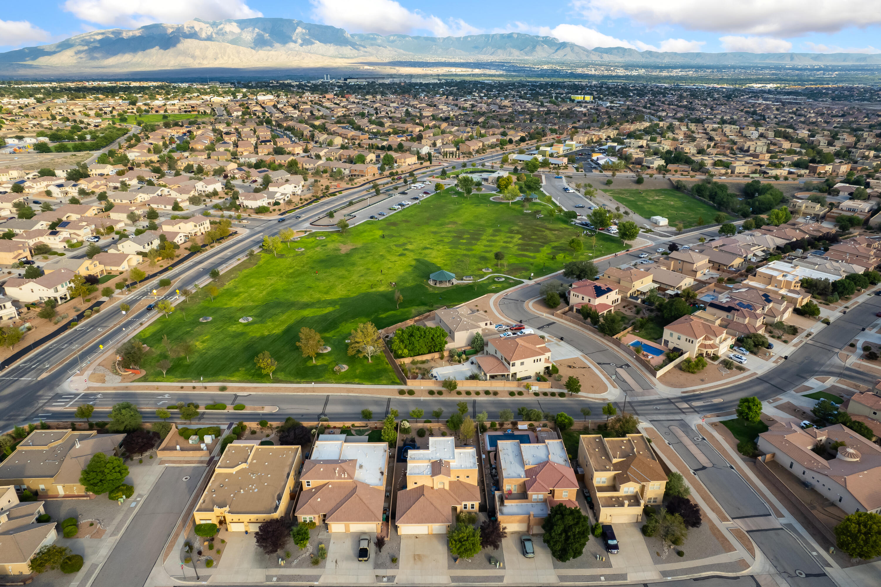 Photo 5 — 1508 Conejos Drive SE