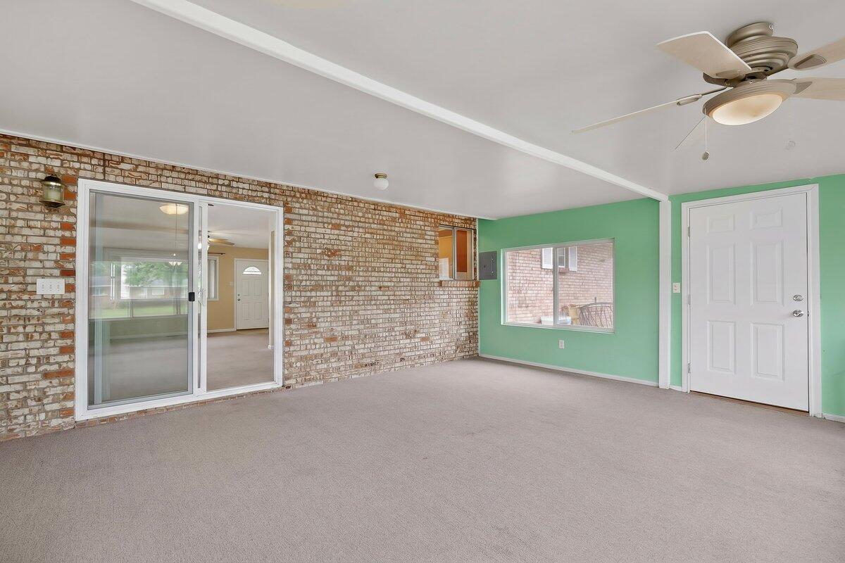 Photo 18 — 6 Kemm Drive