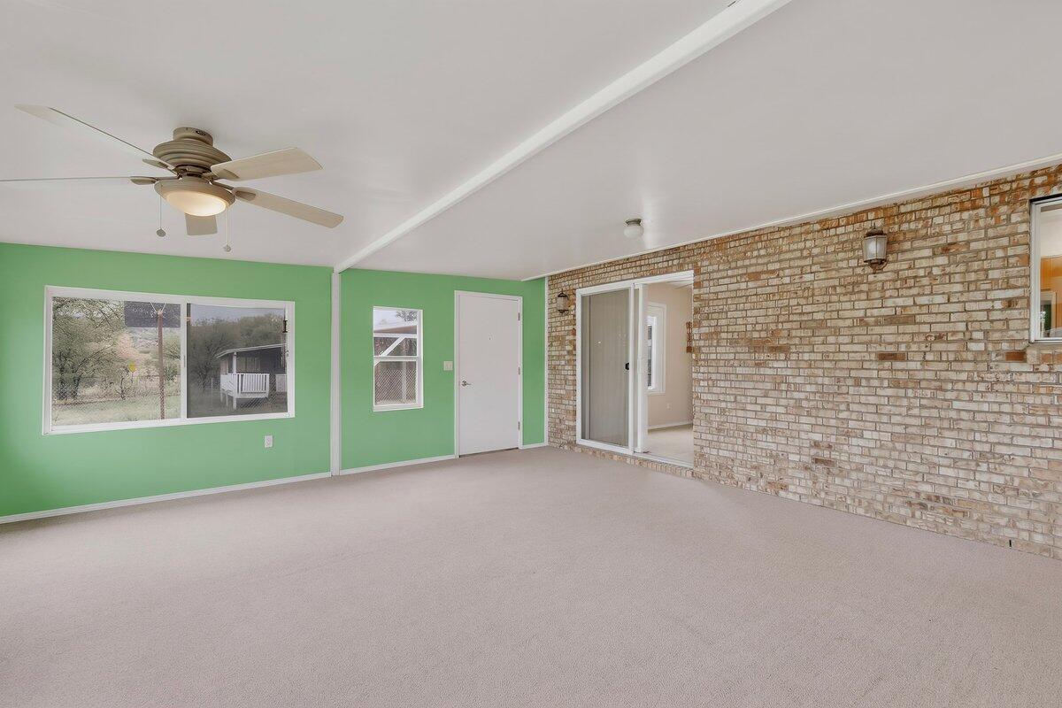 Photo 17 — 6 Kemm Drive
