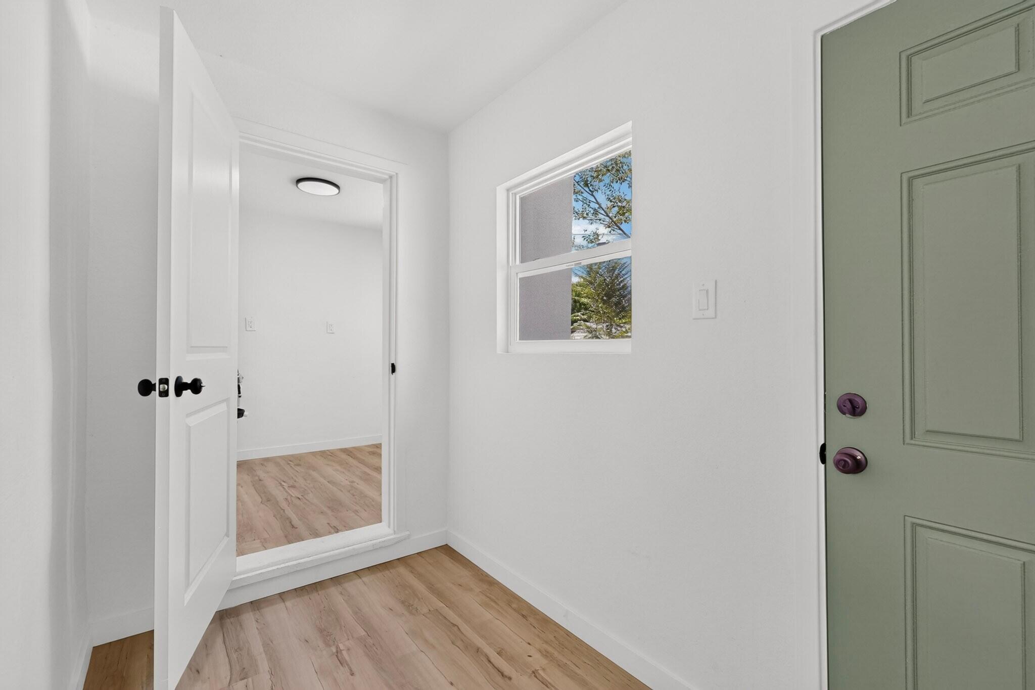 Photo 3 — 2639 Washington Street NE