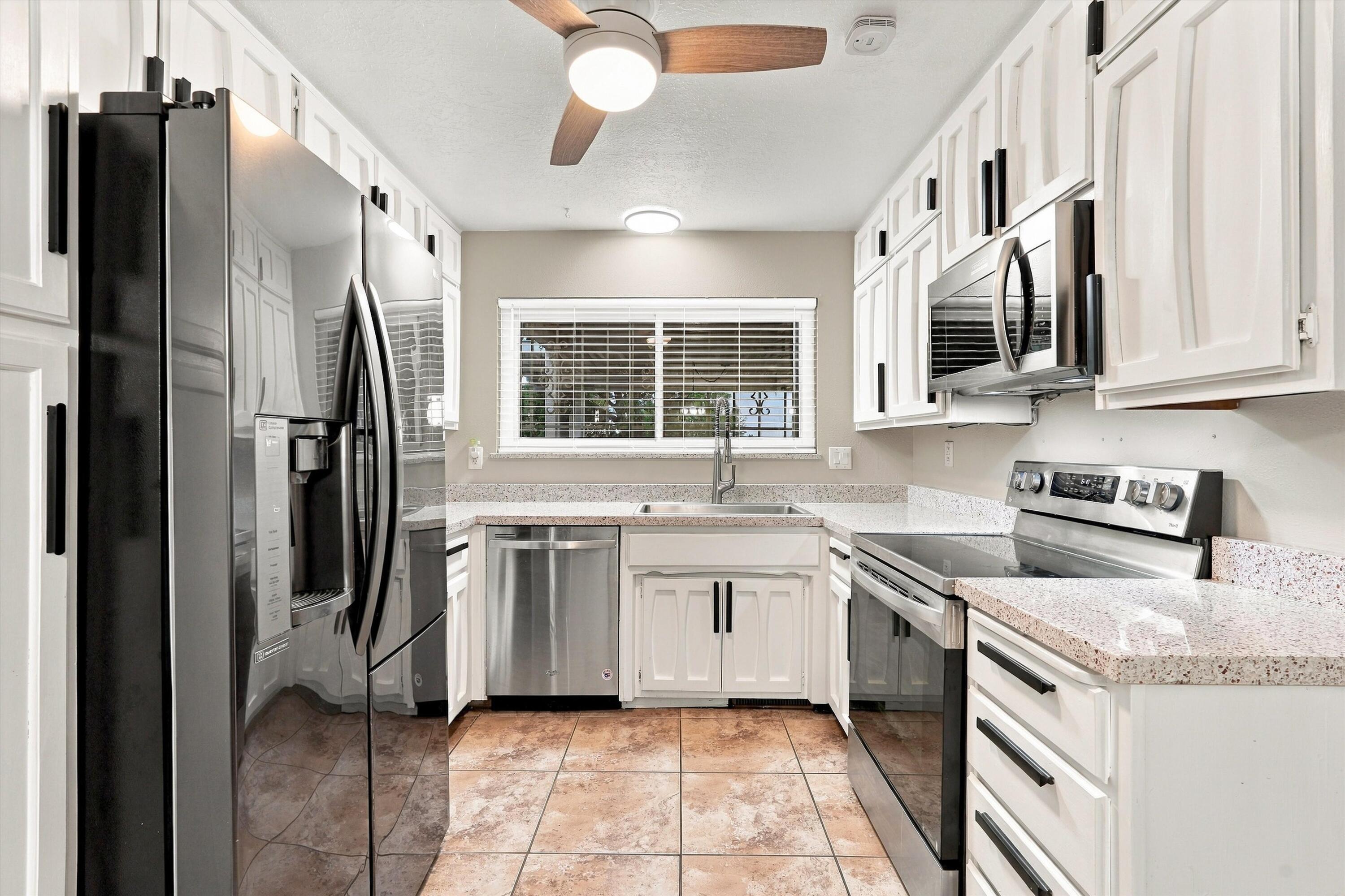 Photo 19 — 1333 Monte Largo Drive NE