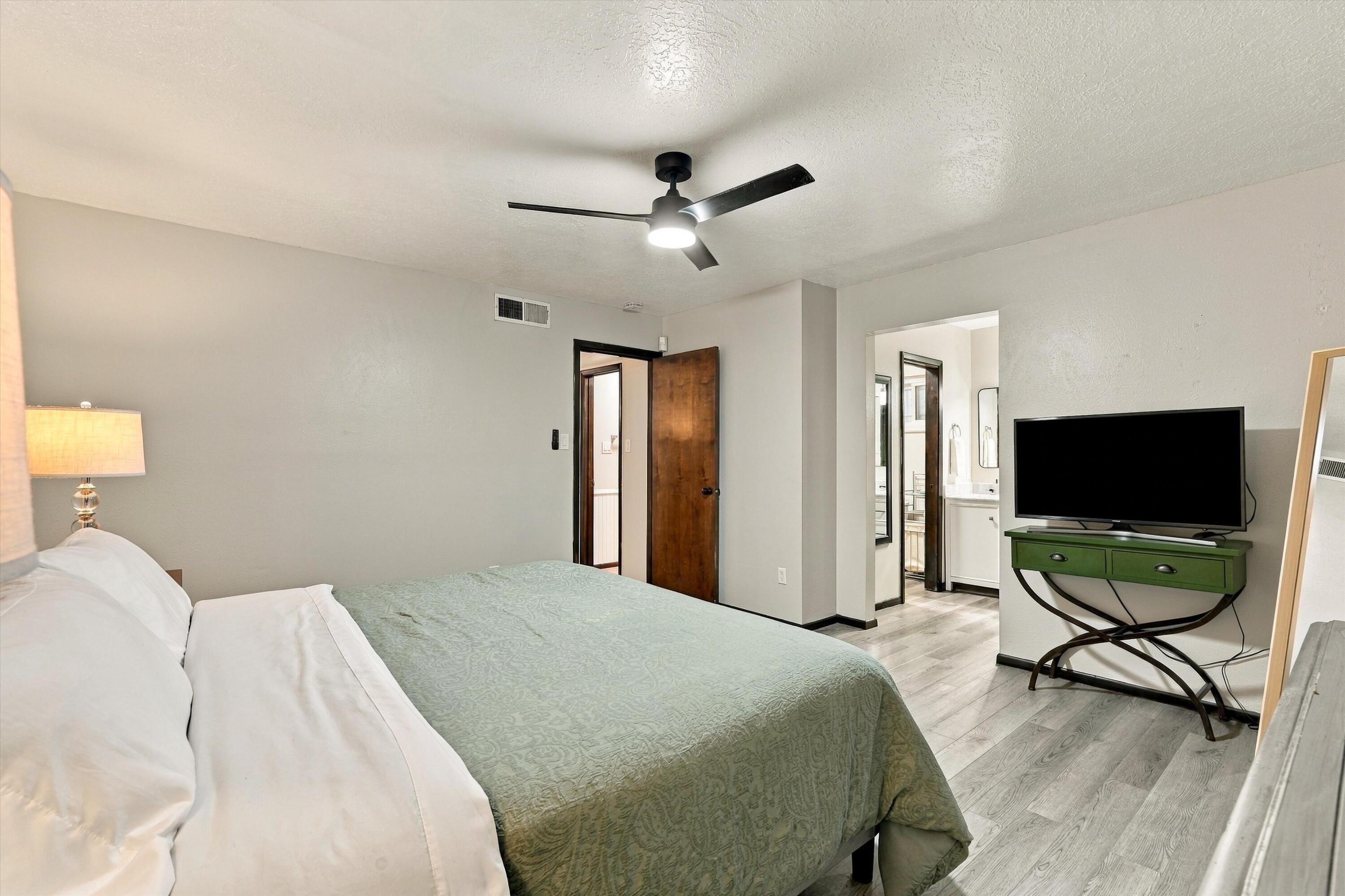 Photo 16 — 1333 Monte Largo Drive NE