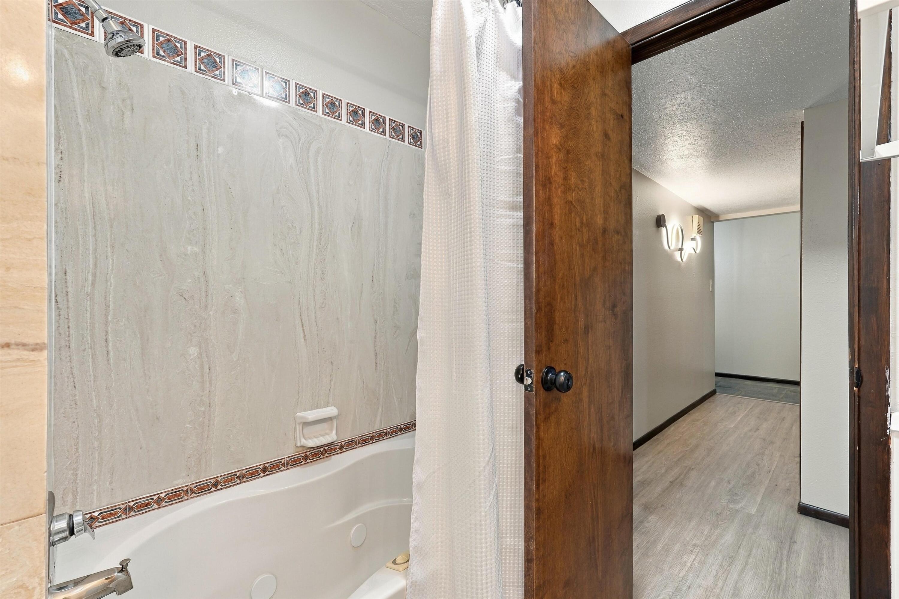 Photo 11 — 1333 Monte Largo Drive NE