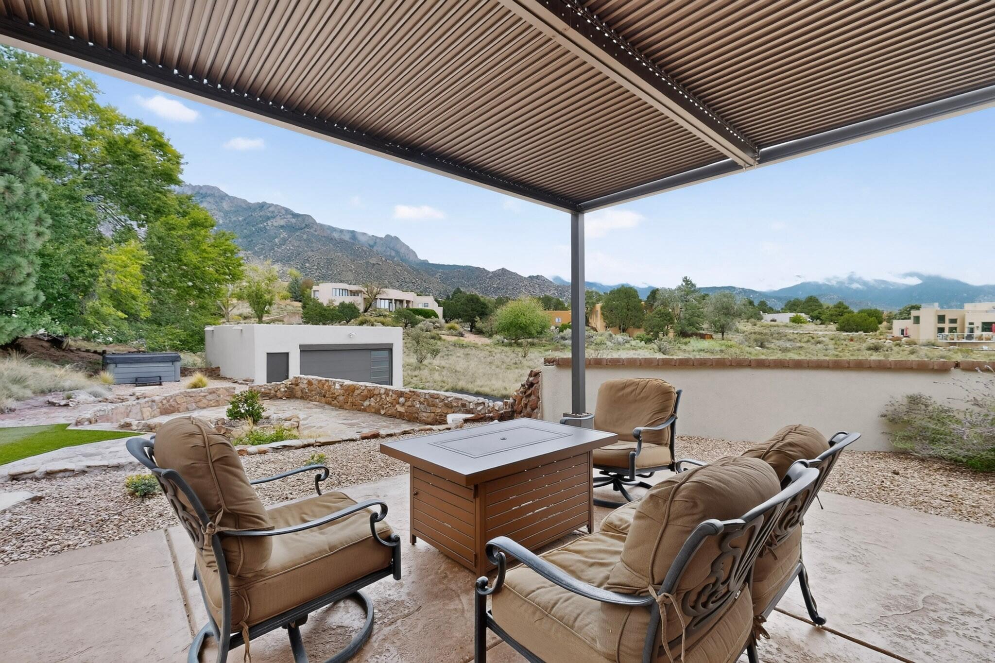 Photo 17 — 655 Roadrunner Lane NE