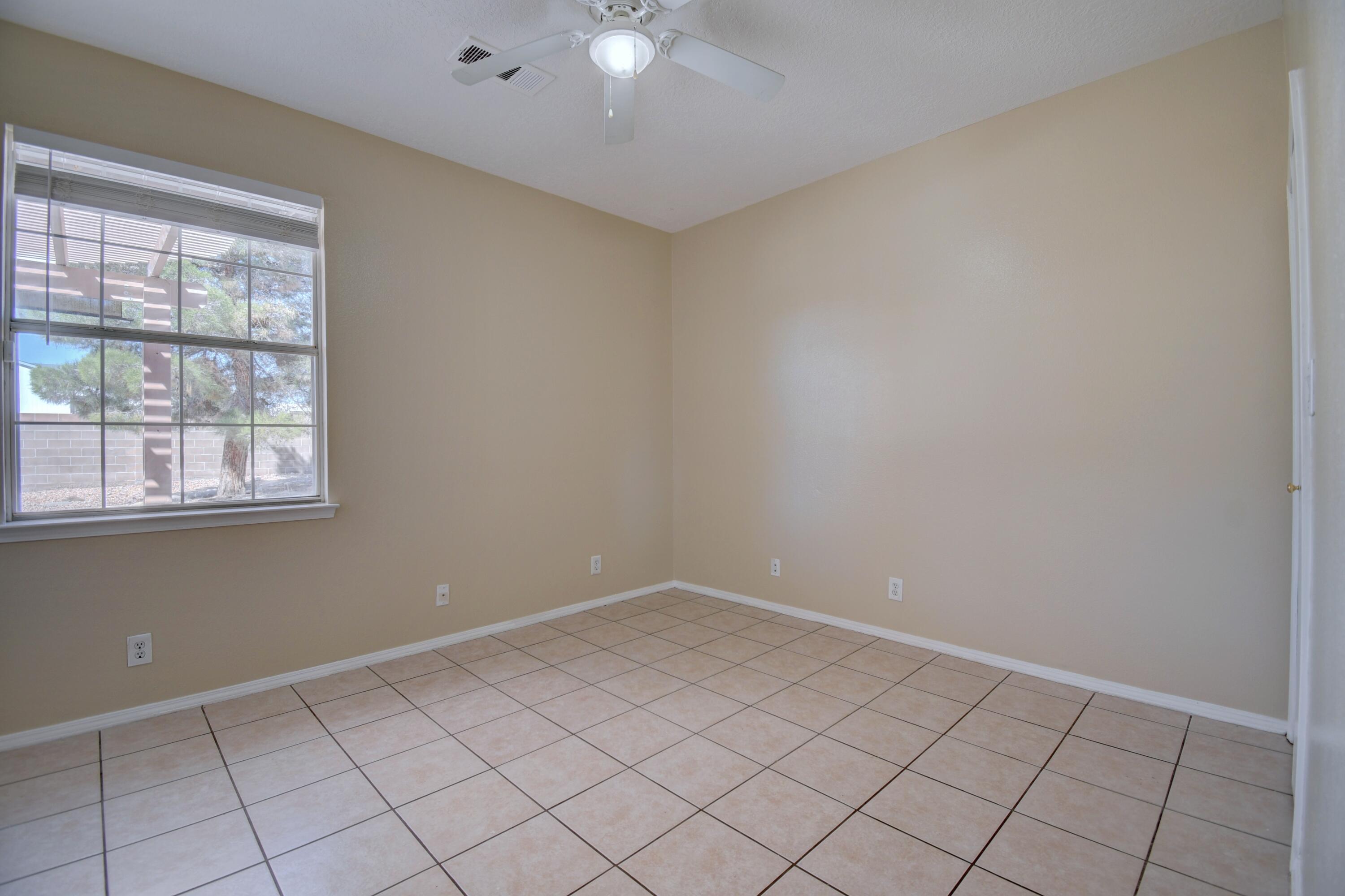 Photo 11 — 2636 Sandia Loop NE