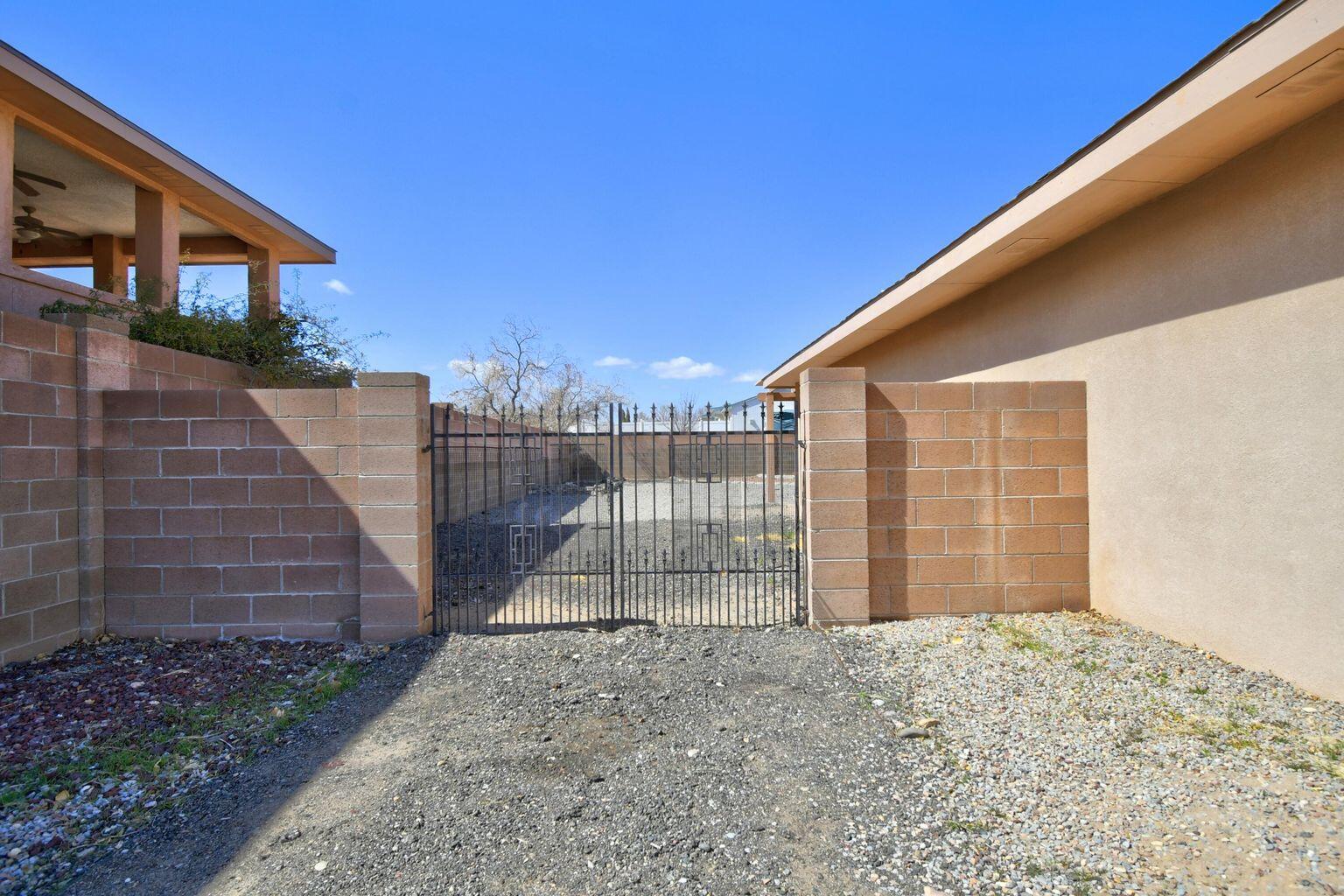 Photo 3 — 2636 Sandia Loop NE