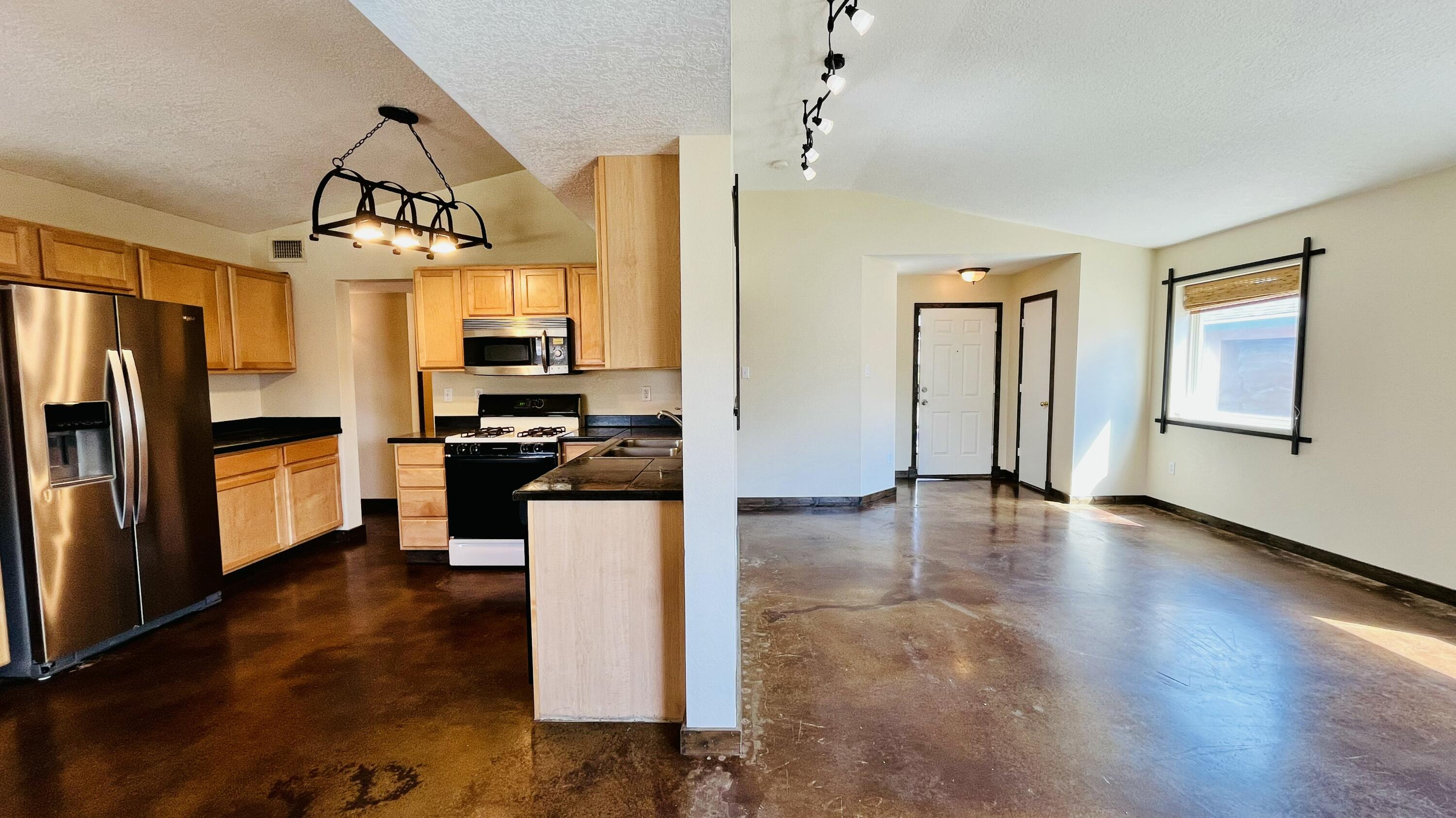 Photo 20 — 5600 Mesa Ridge Road NW