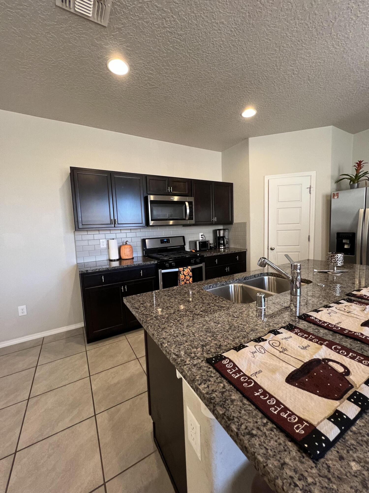 Photo 17 — 4820 Blackburn Road NE